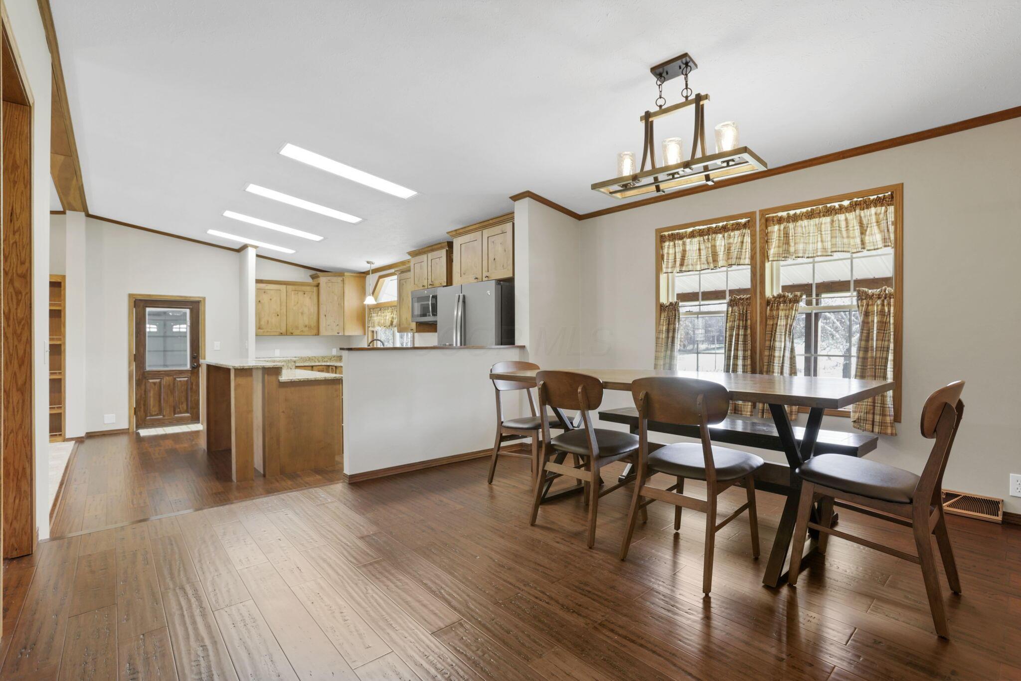 Logan, Ohio, 43138, United States, 3 Bedrooms Bedrooms, ,2 BathroomsBathrooms,Residential,Active,1990660