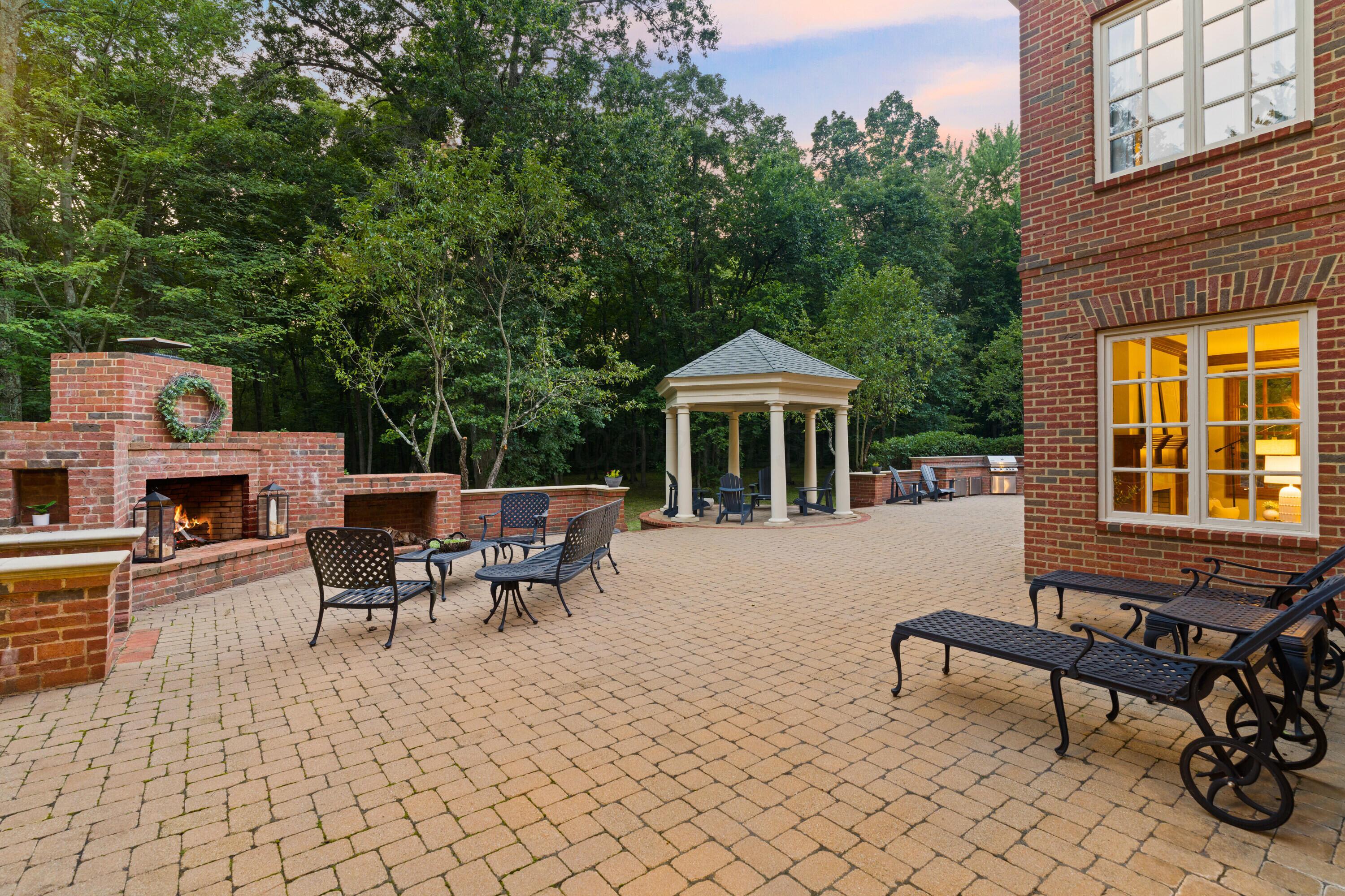 Sunbury, Ohio, 43074, United States, 5 Bedrooms Bedrooms, ,7 BathroomsBathrooms,Residential,Active,1912834