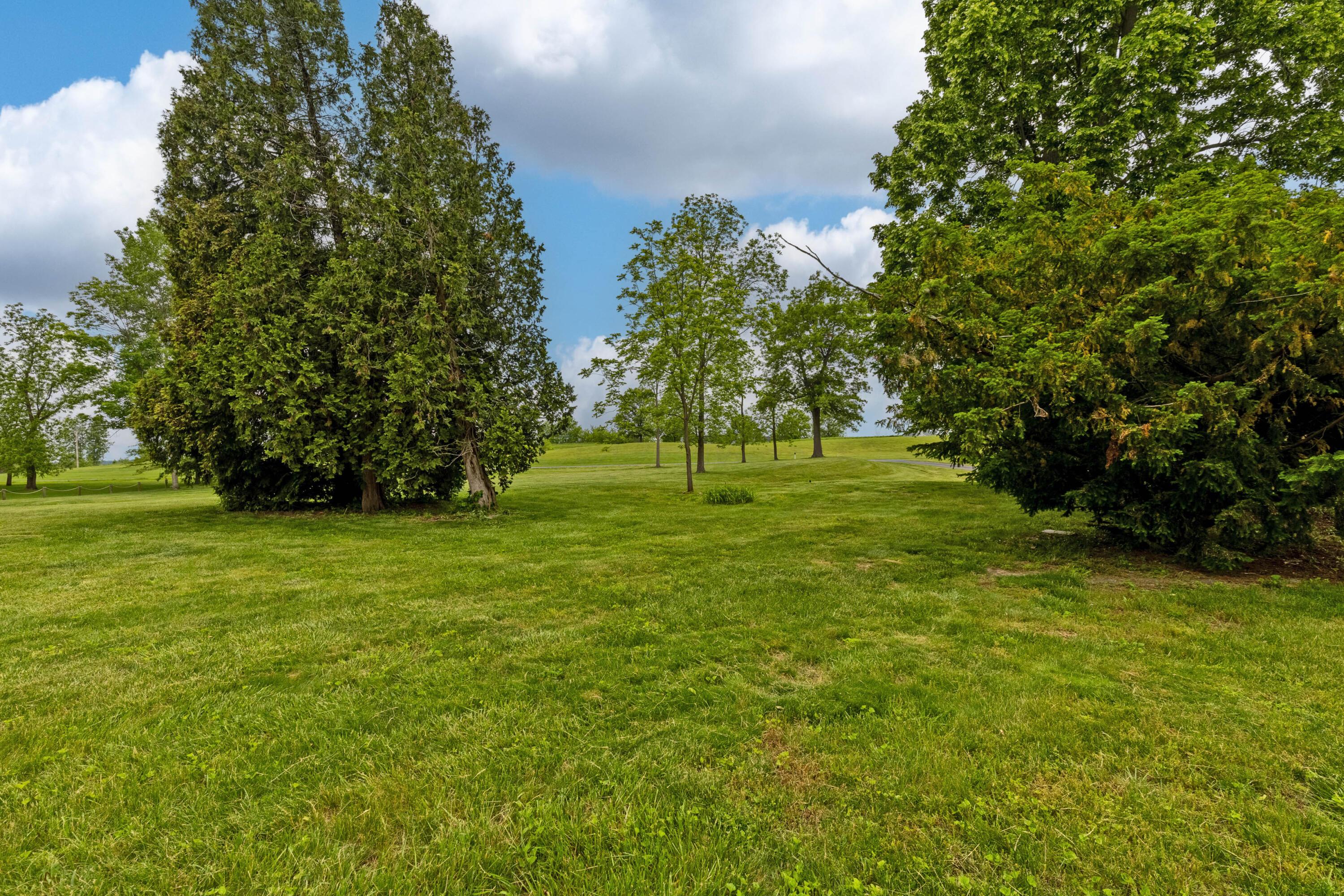 Thornville, Ohio, 43076, United States, 9 Bedrooms Bedrooms, ,7 BathroomsBathrooms,Residential,Active,1821951