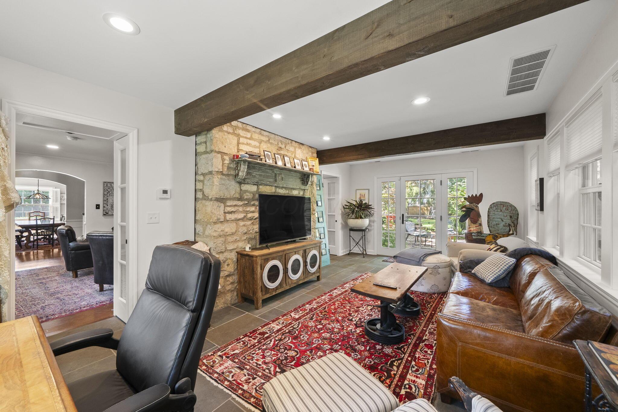 Columbus, Ohio, 43221, United States, 4 Bedrooms Bedrooms, ,5 BathroomsBathrooms,Residential,Active,1953422