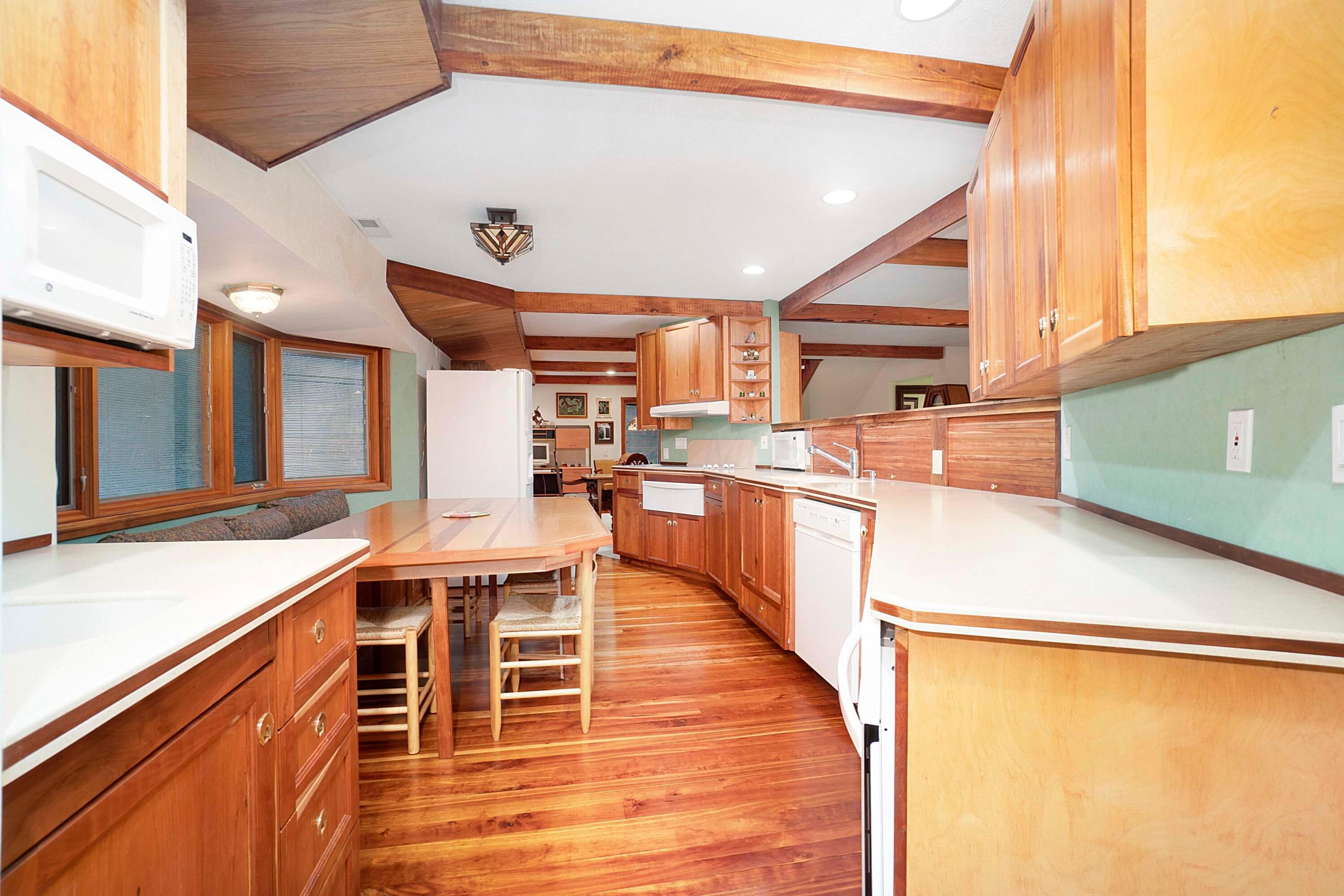 Rockbridge, Ohio, 43149, United States, 3 Bedrooms Bedrooms, ,4 BathroomsBathrooms,Residential,Active,1992551