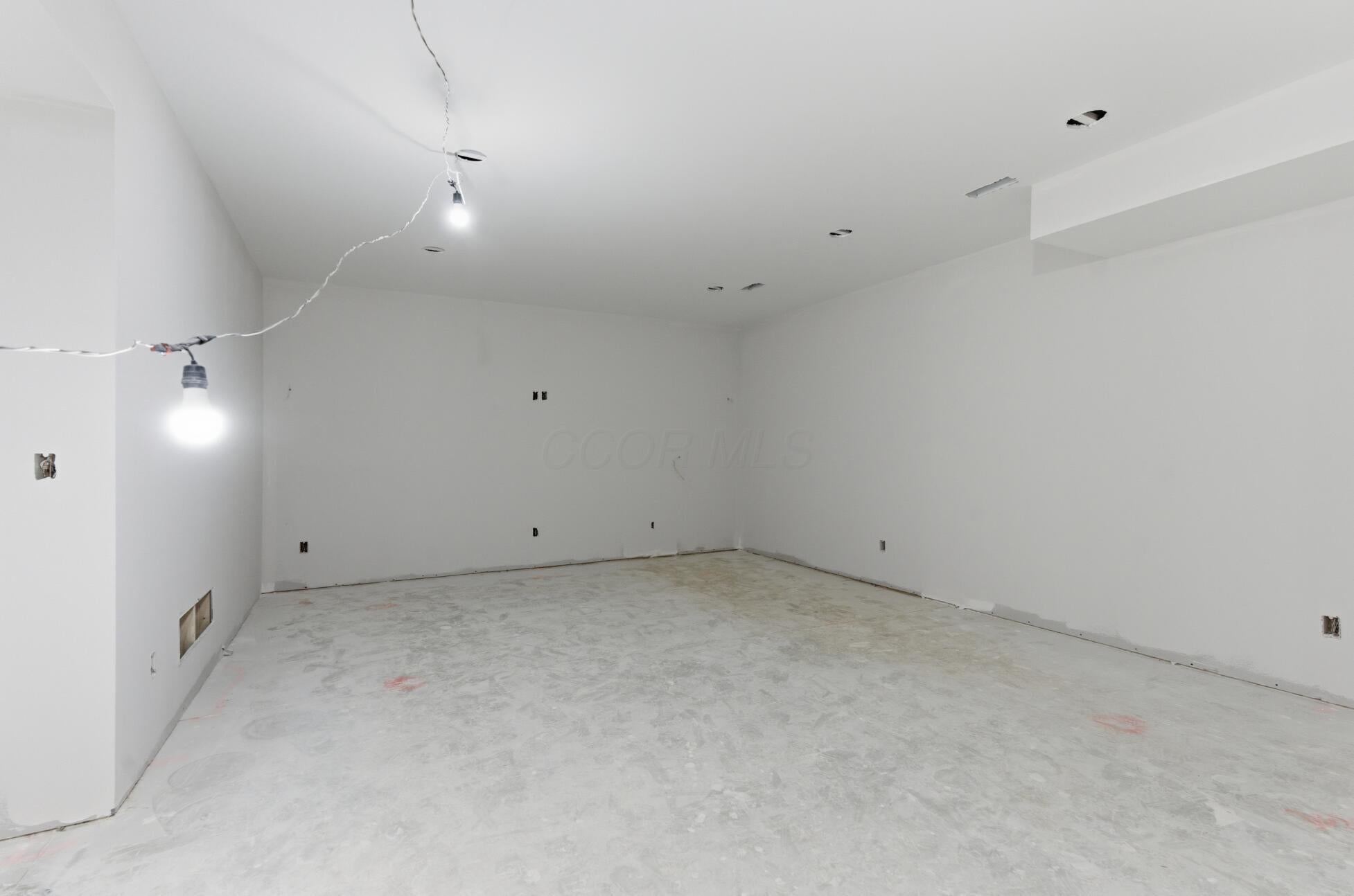 Lewis Center, Ohio, 43035, United States, 5 Bedrooms Bedrooms, ,4 BathroomsBathrooms,Residential,Active,1879996