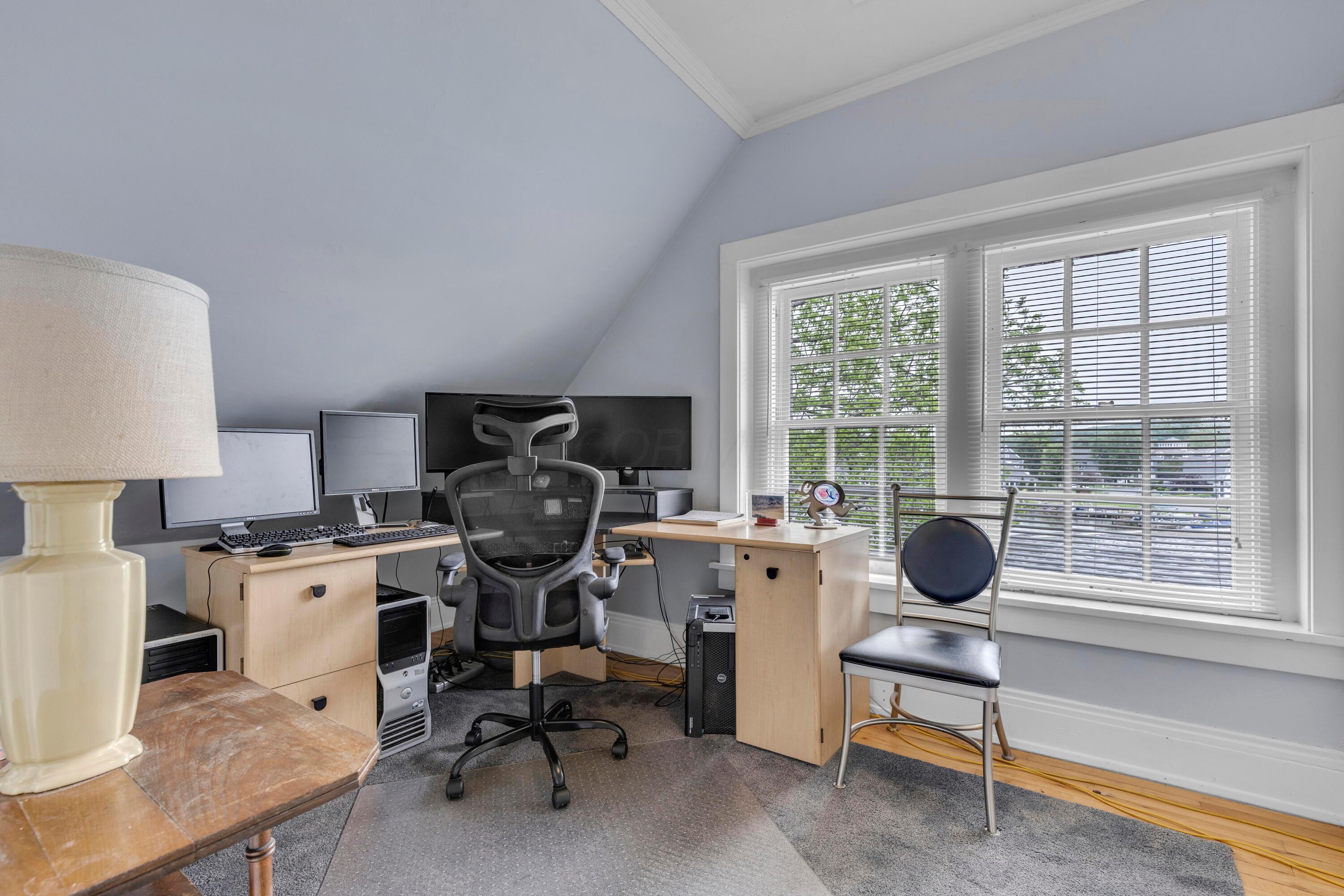 Thornville, Ohio, 43076, United States, 9 Bedrooms Bedrooms, ,7 BathroomsBathrooms,Residential,Active,1821951