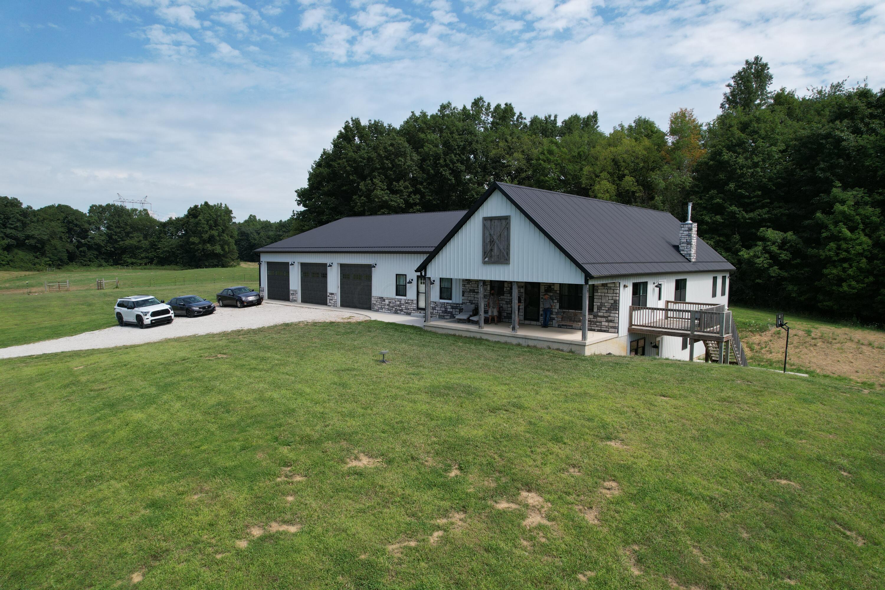 Centerburg, Ohio, 43011, United States, 4 Bedrooms Bedrooms, ,4 BathroomsBathrooms,Residential,Active,1903198