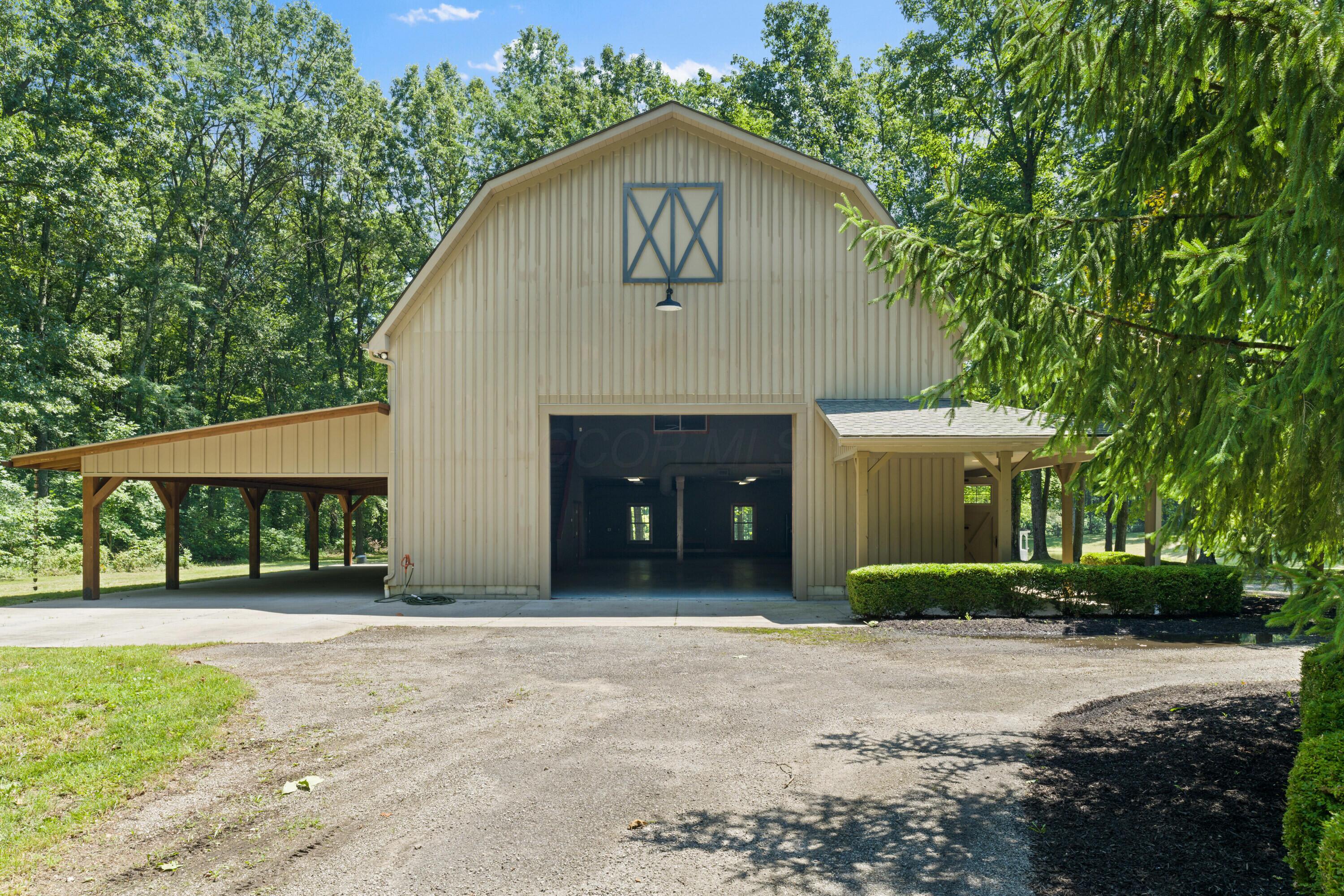 Sunbury, Ohio, 43074, United States, 5 Bedrooms Bedrooms, ,7 BathroomsBathrooms,Residential,Active,1912834