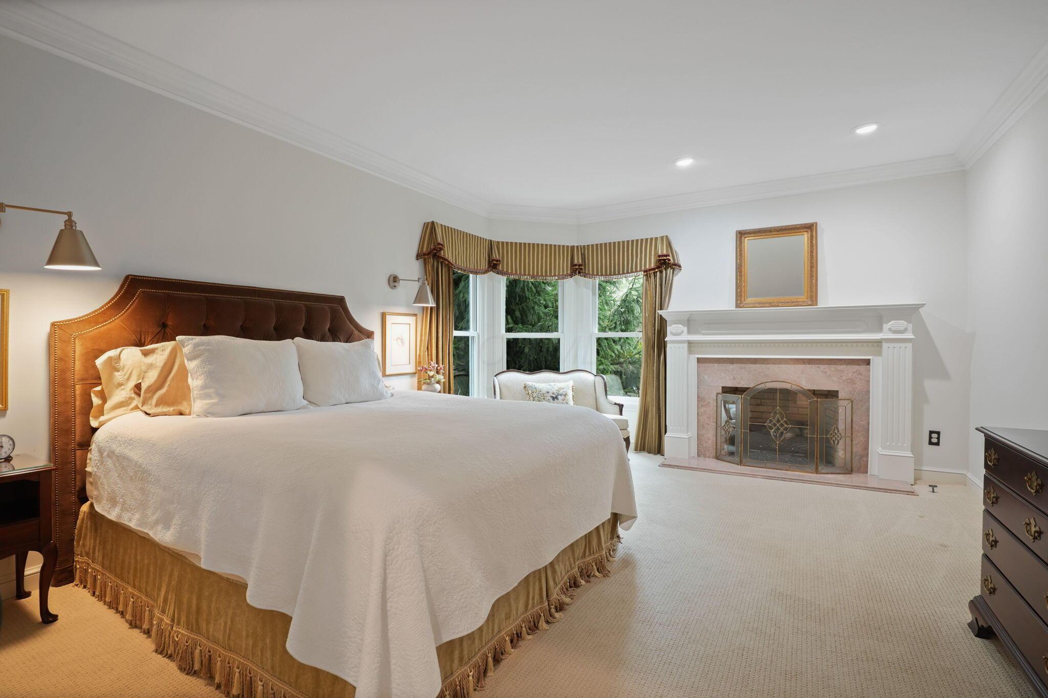 Powell, Ohio, 43065, United States, 5 Bedrooms Bedrooms, ,6 BathroomsBathrooms,Residential,Active,1989786