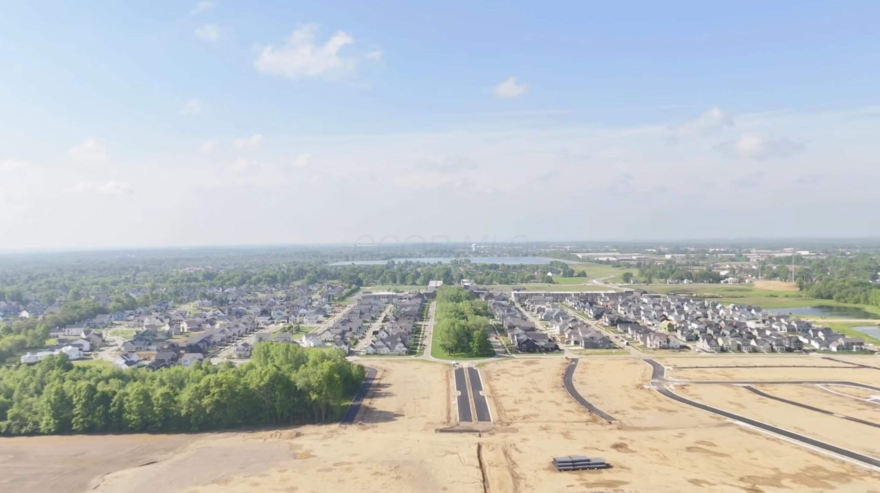 Lewis Center, Ohio, 43035, United States, 5 Bedrooms Bedrooms, ,4 BathroomsBathrooms,Residential,Active,1879996