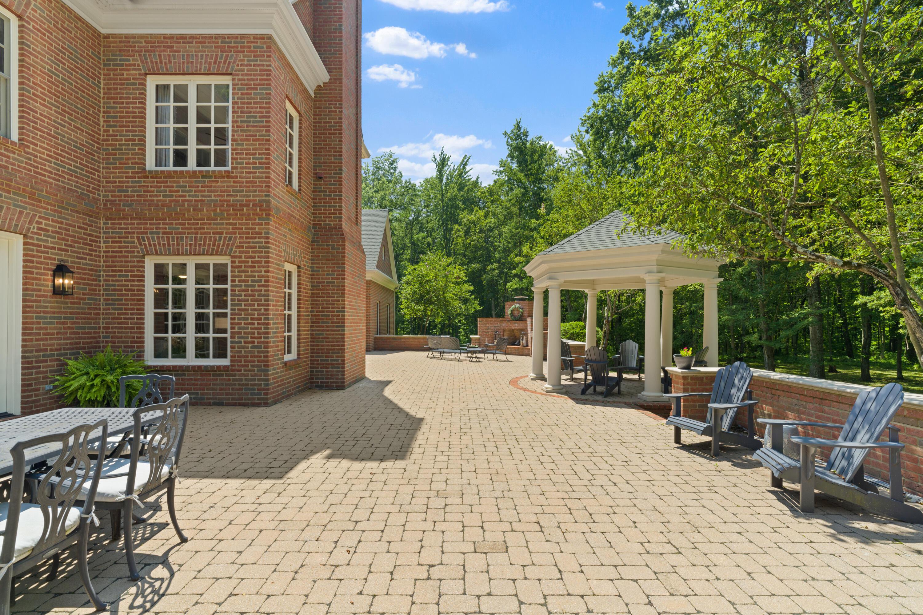 Sunbury, Ohio, 43074, United States, 5 Bedrooms Bedrooms, ,7 BathroomsBathrooms,Residential,Active,1912834