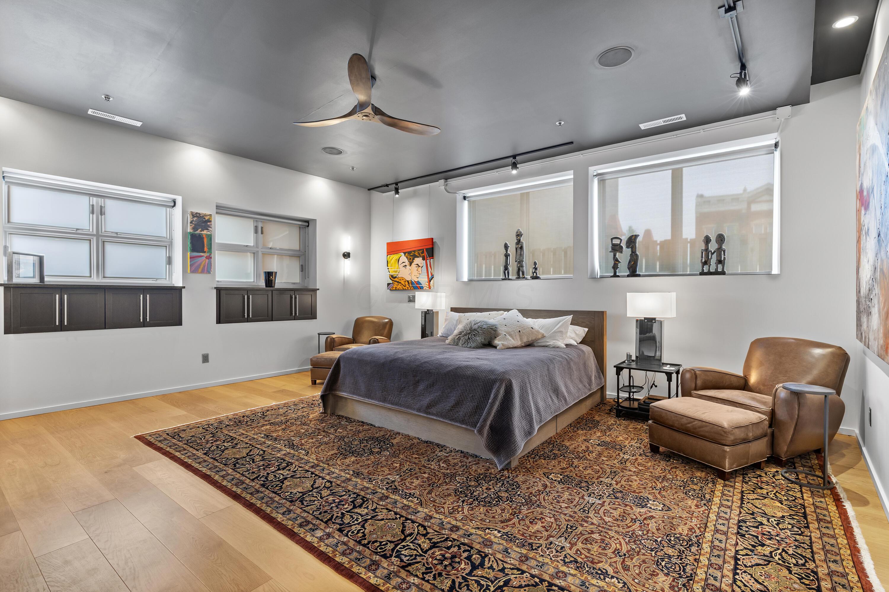Columbus, Ohio, 43201, United States, 3 Bedrooms Bedrooms, ,5 BathroomsBathrooms,Residential,Active,1894778