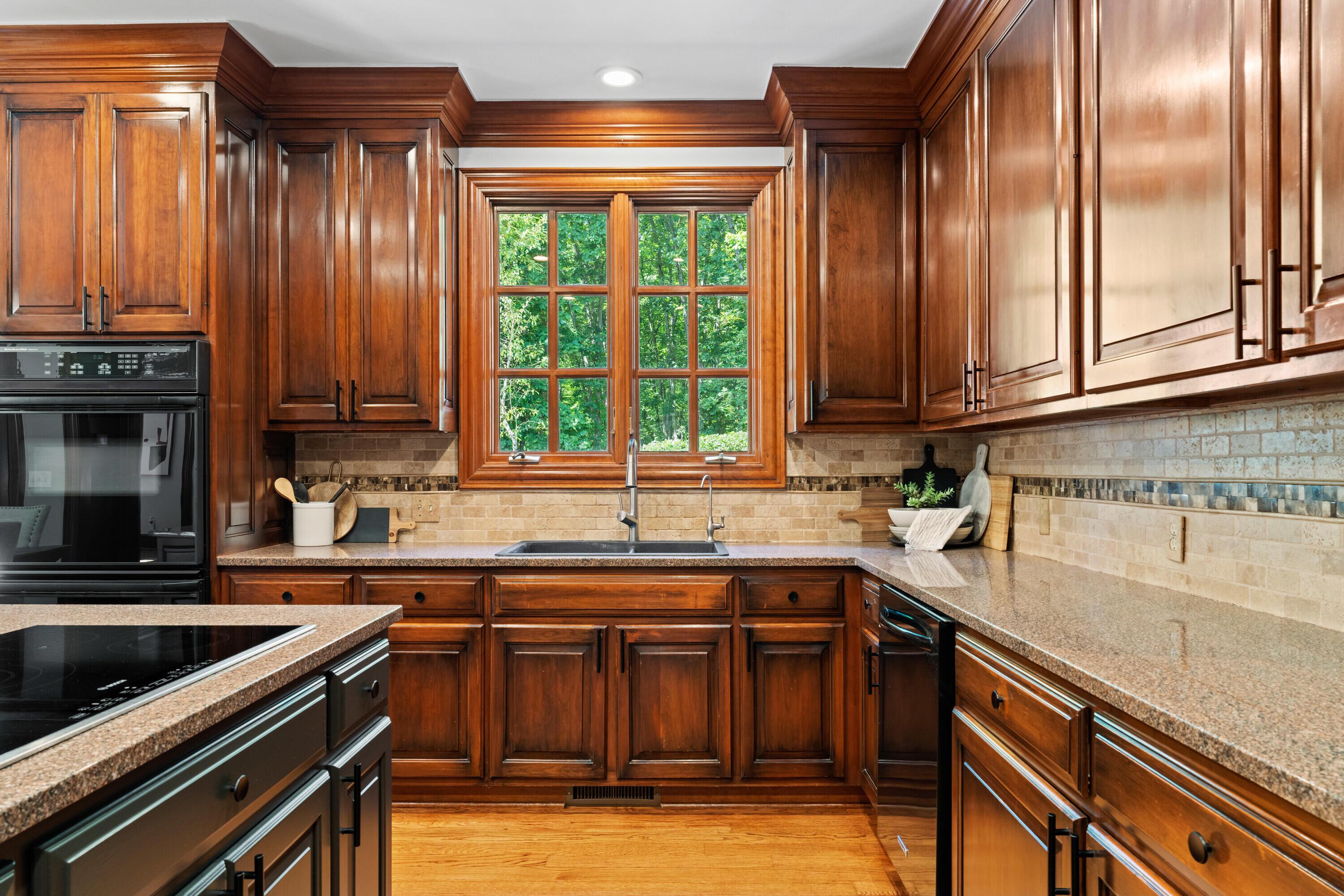 Sunbury, Ohio, 43074, United States, 5 Bedrooms Bedrooms, ,7 BathroomsBathrooms,Residential,Active,1912834