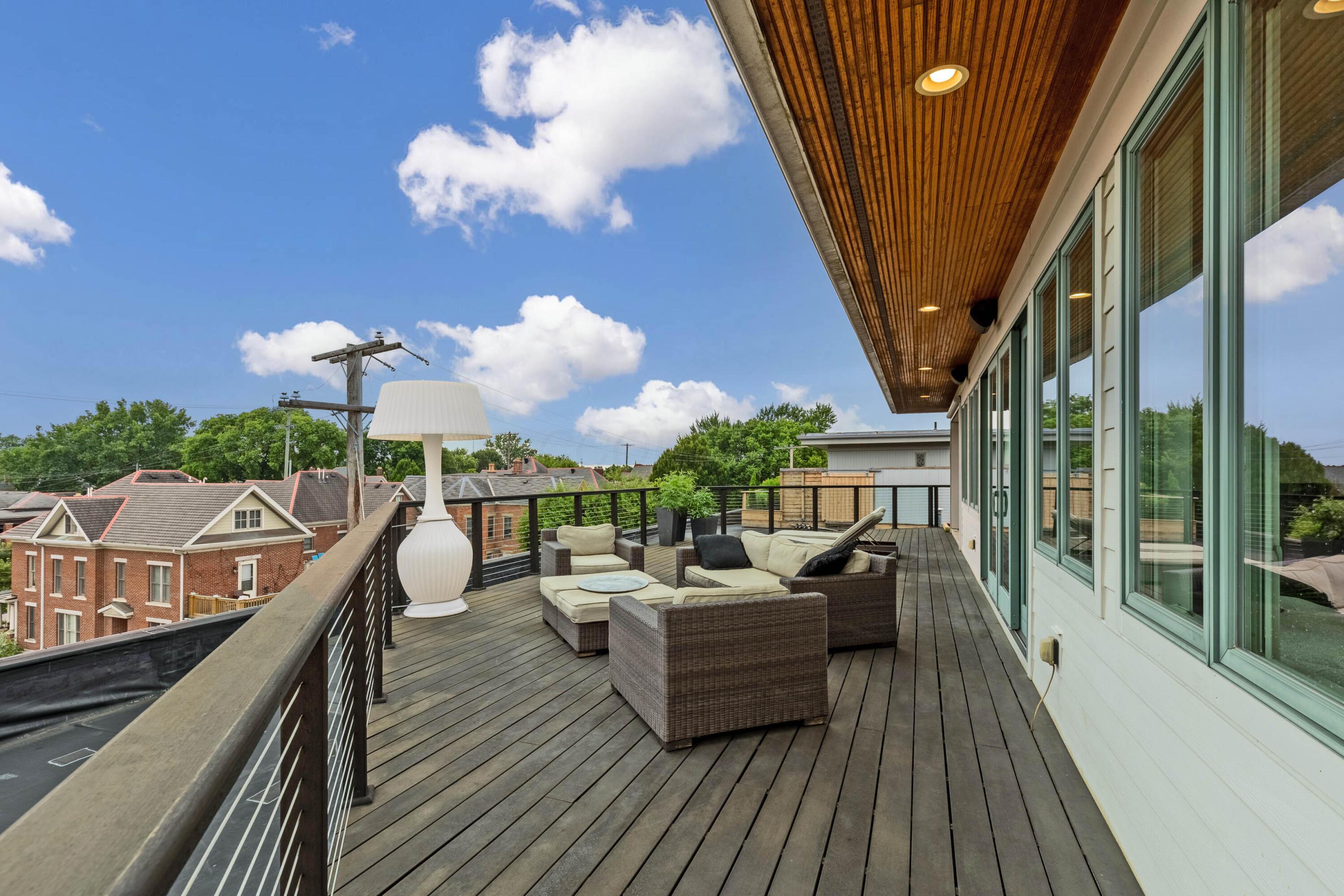 Columbus, Ohio, 43201, United States, 3 Bedrooms Bedrooms, ,5 BathroomsBathrooms,Residential,Active,1894778