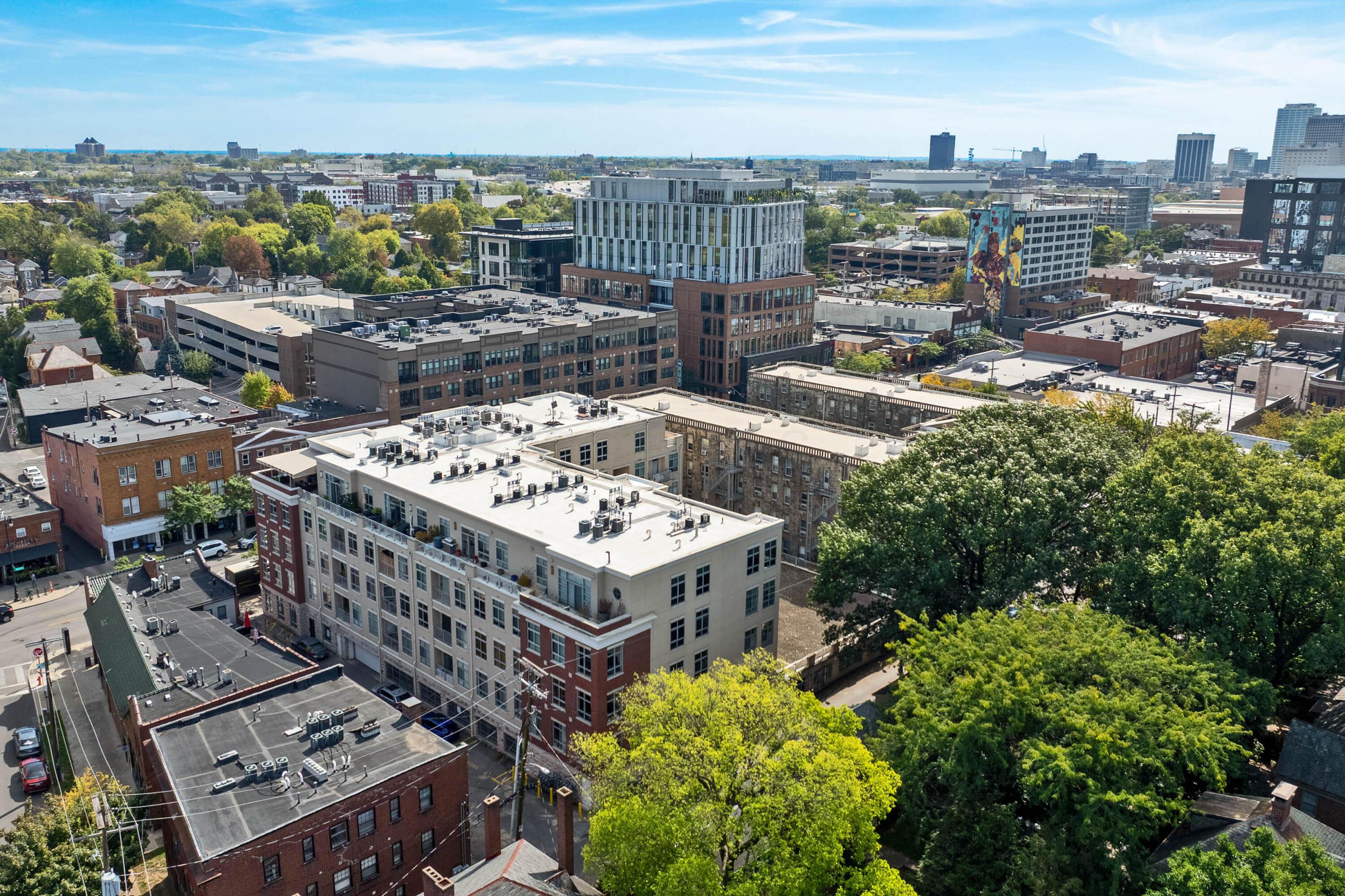 Columbus, Ohio, 43215, United States, 3 Bedrooms Bedrooms, ,4 BathroomsBathrooms,Residential,Active,1954011