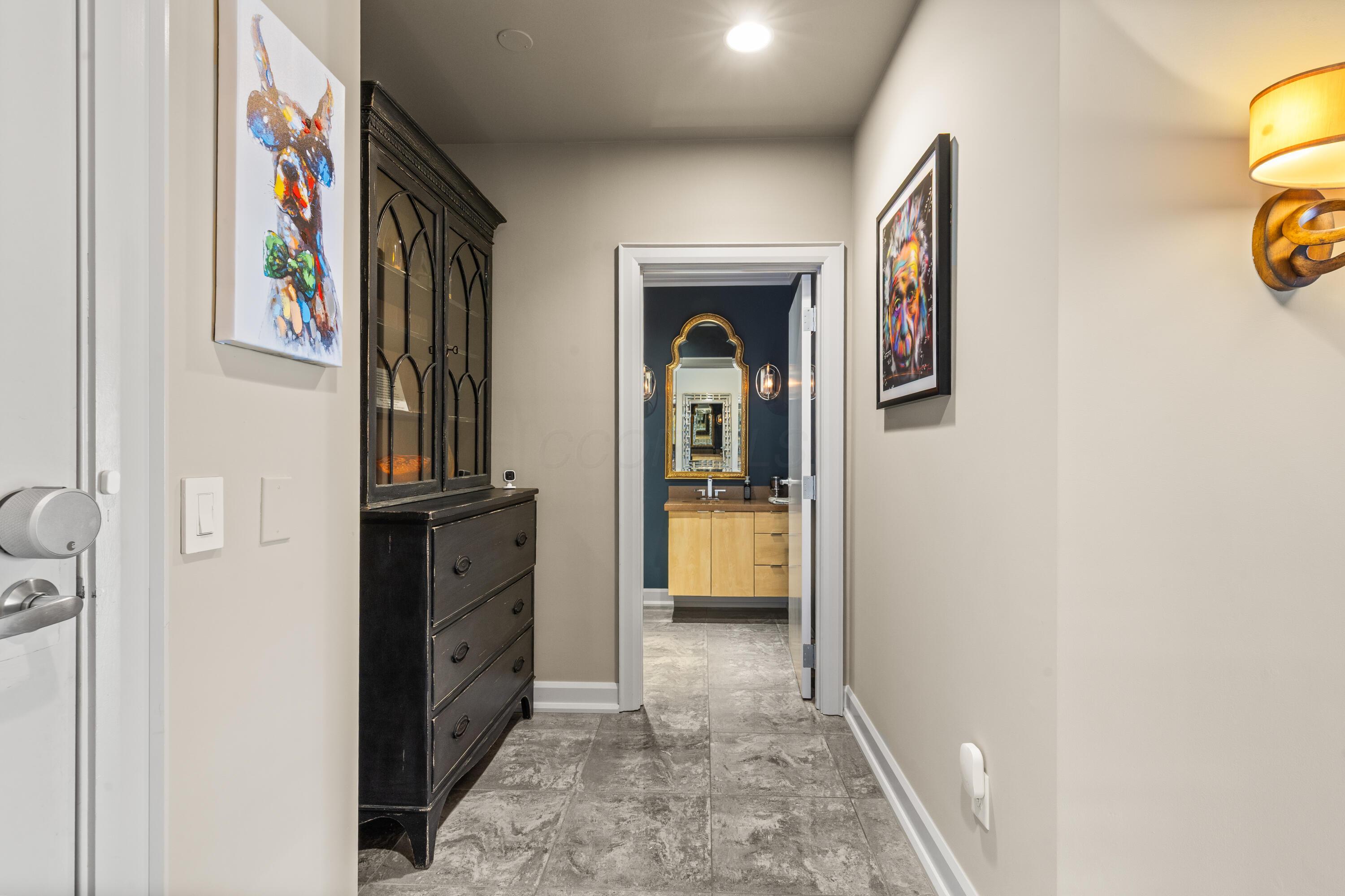 Columbus, Ohio, 43215, United States, 3 Bedrooms Bedrooms, ,4 BathroomsBathrooms,Residential,Active,1954011