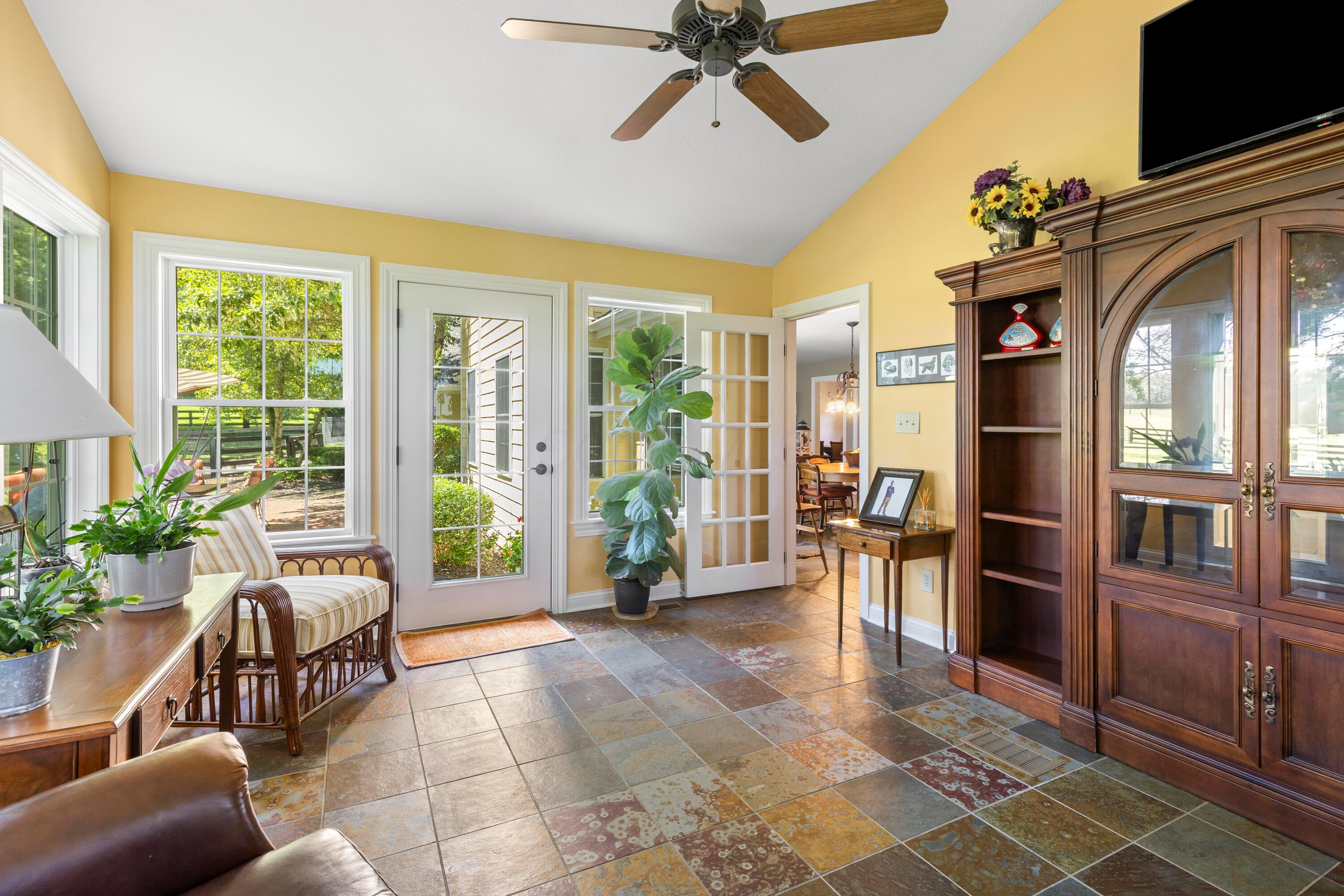 Lancaster, Ohio, 43130, United States, 4 Bedrooms Bedrooms, ,4 BathroomsBathrooms,Residential,Active,1910133