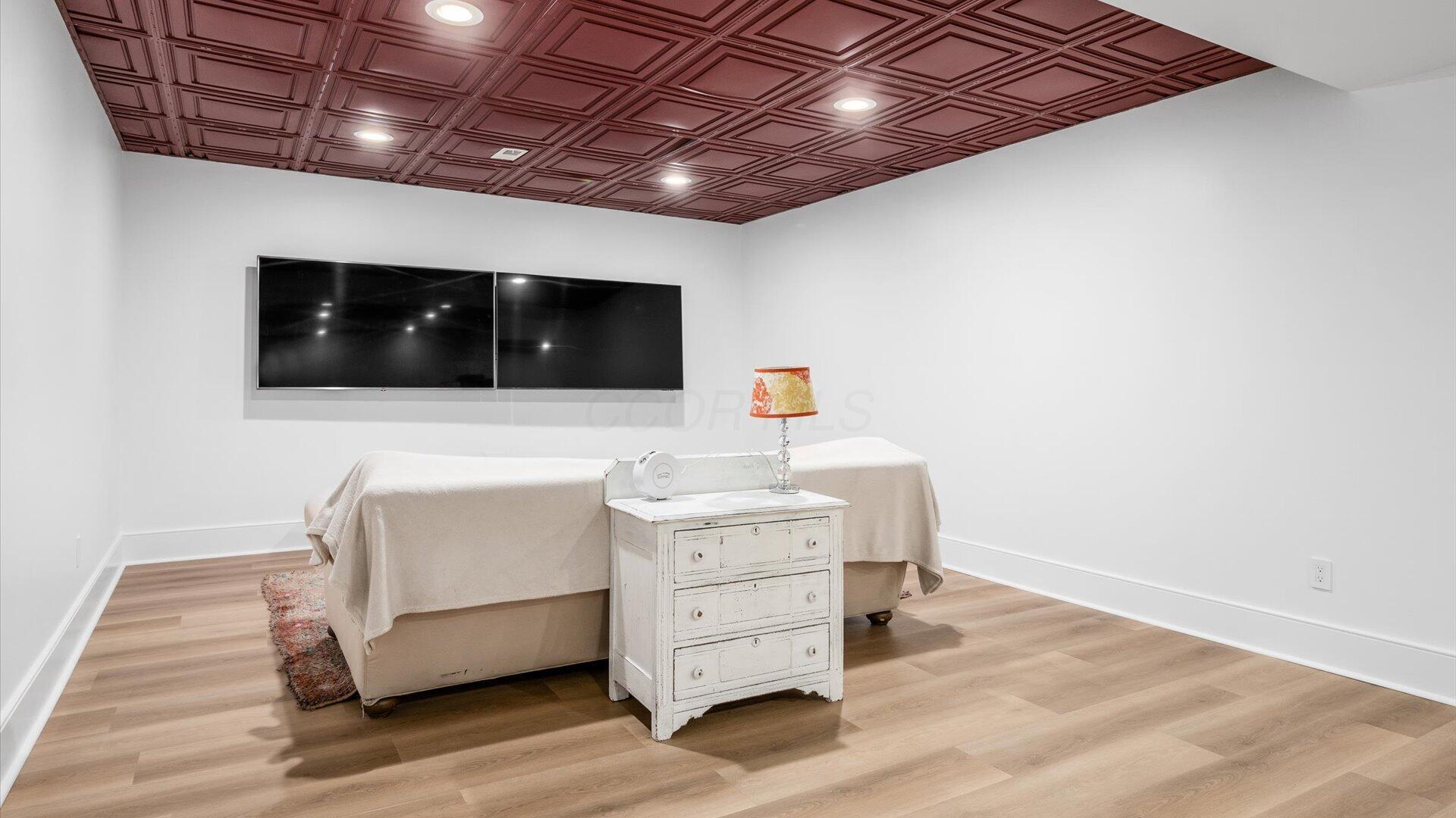 Granville, Ohio, 43023, United States, 4 Bedrooms Bedrooms, ,5 BathroomsBathrooms,Residential,Active,2015467