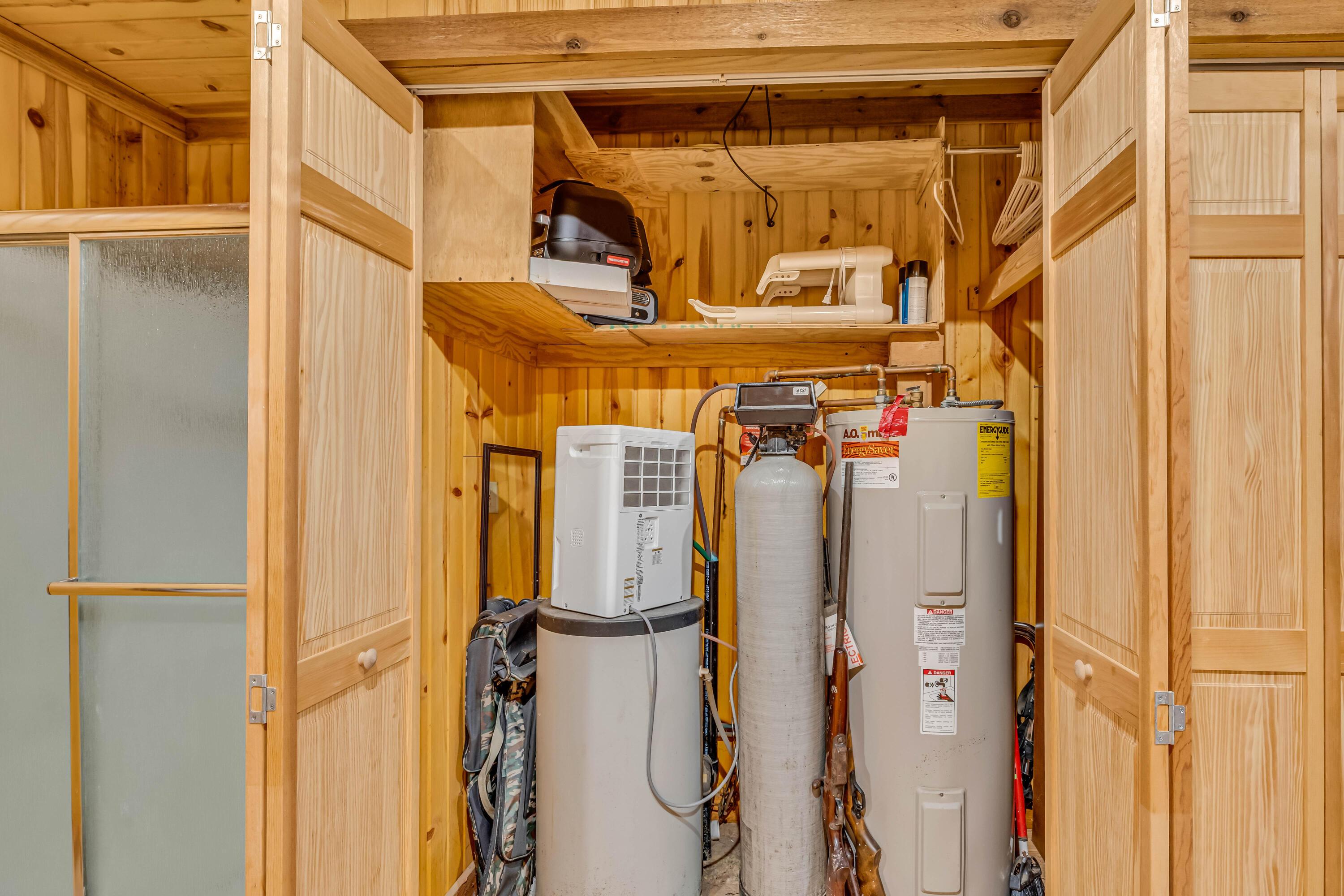 Centerburg, Ohio, 43011, United States, 5 Bedrooms Bedrooms, ,5 BathroomsBathrooms,Residential,Active,1999913