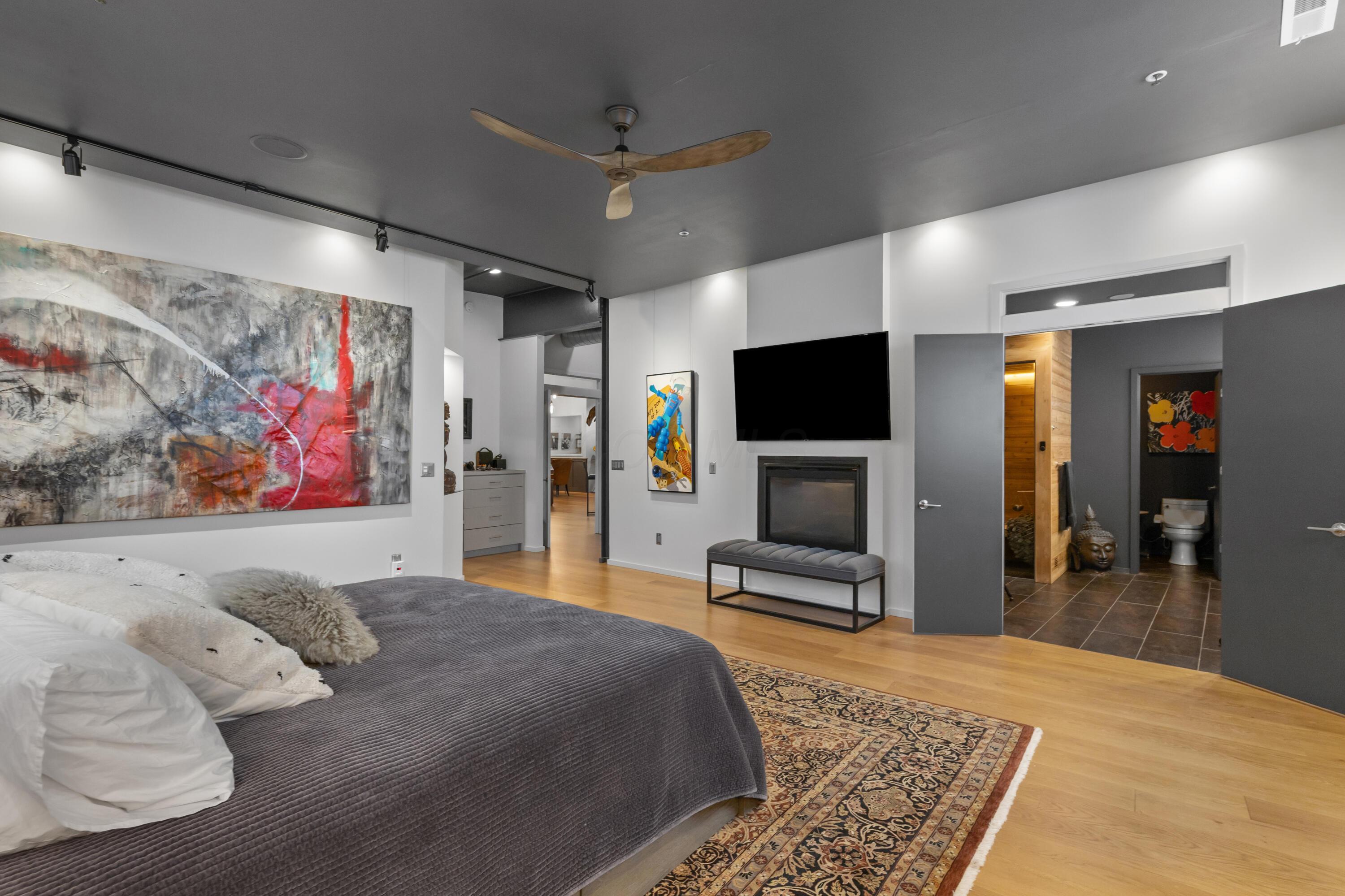 Columbus, Ohio, 43201, United States, 3 Bedrooms Bedrooms, ,5 BathroomsBathrooms,Residential,Active,1894778
