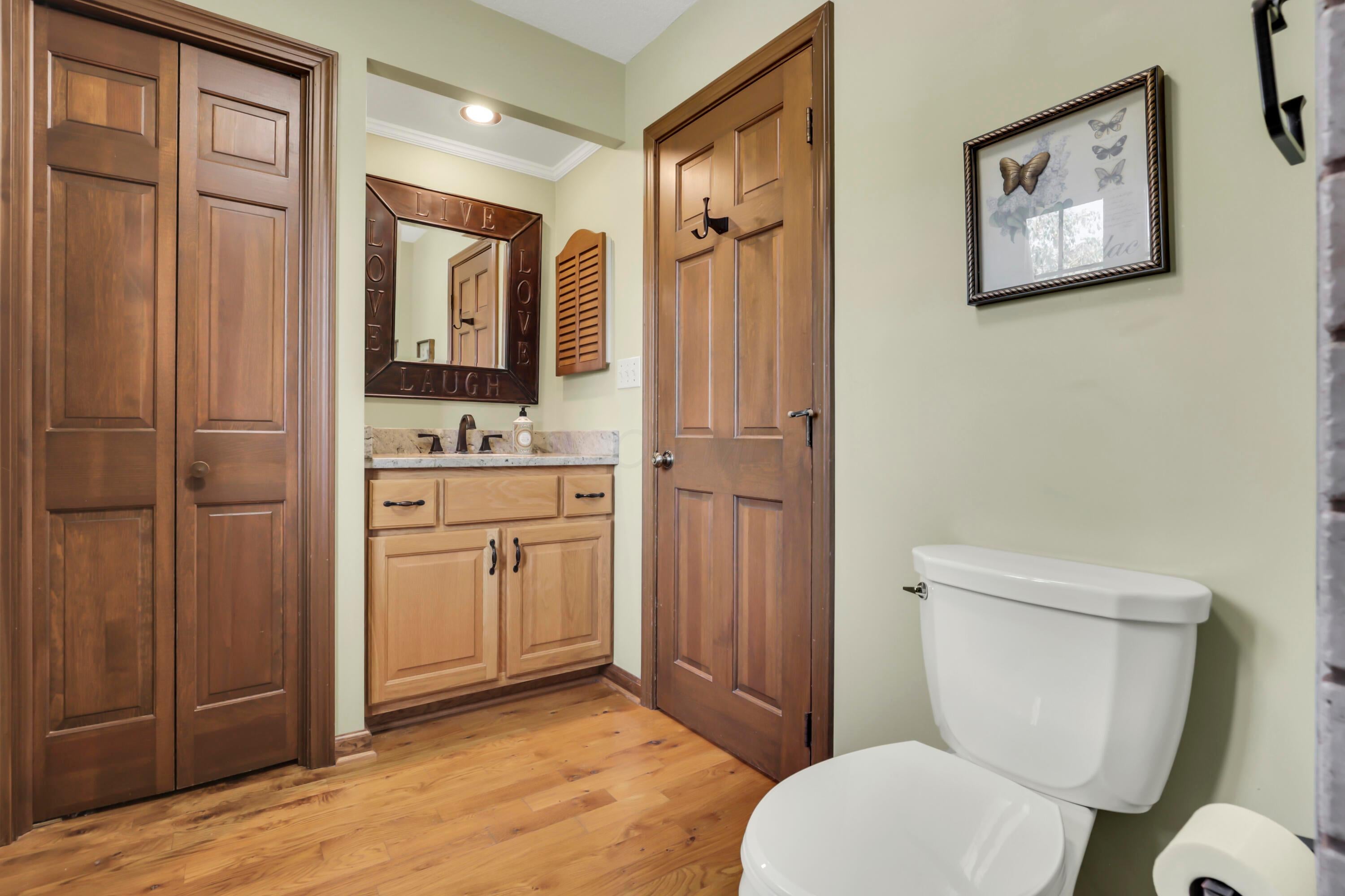 Newark, Ohio, 43055, United States, 5 Bedrooms Bedrooms, ,6 BathroomsBathrooms,Residential,Active,1909629