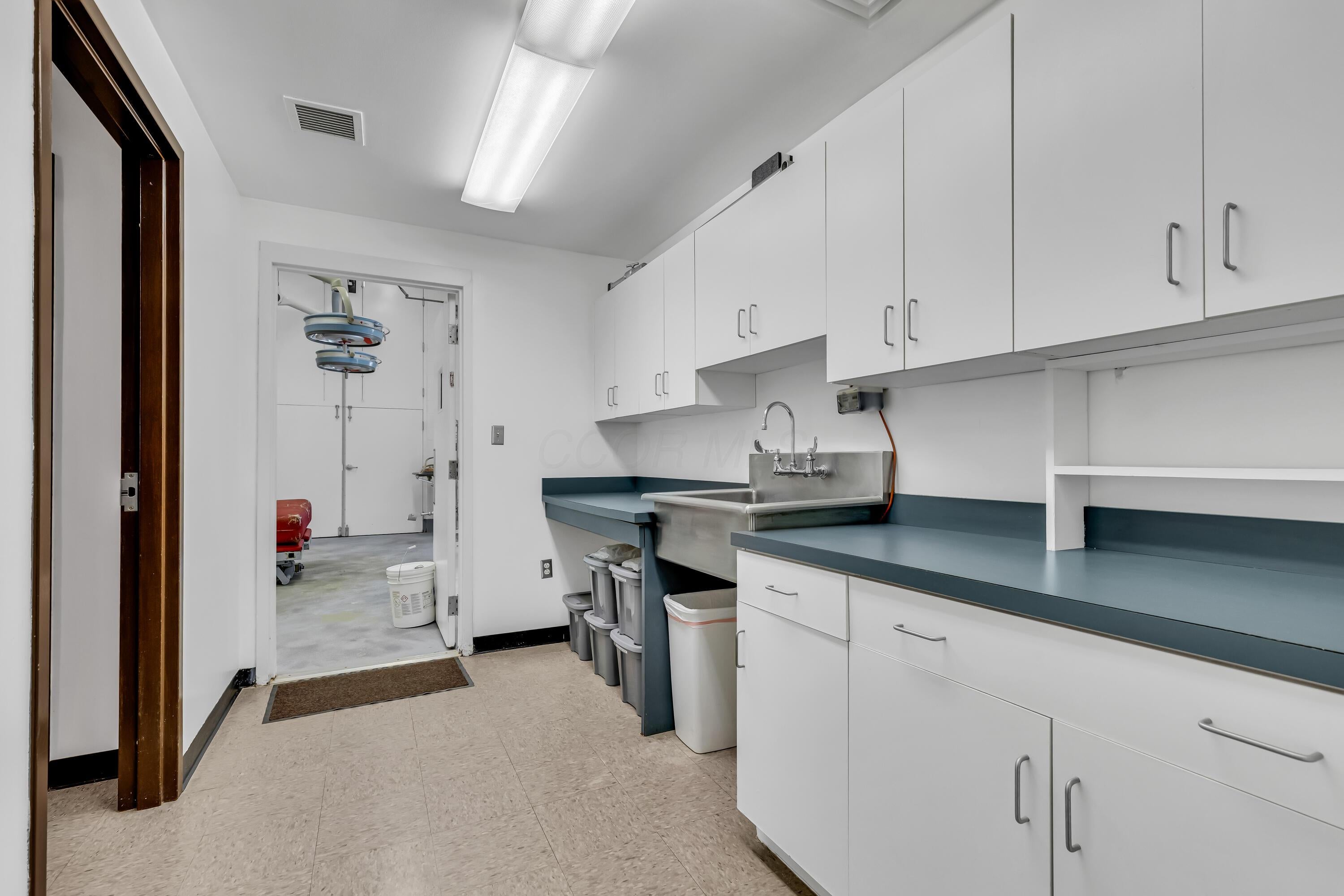 Lancaster, Ohio, 43130, United States, 4 Bedrooms Bedrooms, ,4 BathroomsBathrooms,Residential,Active,1910133