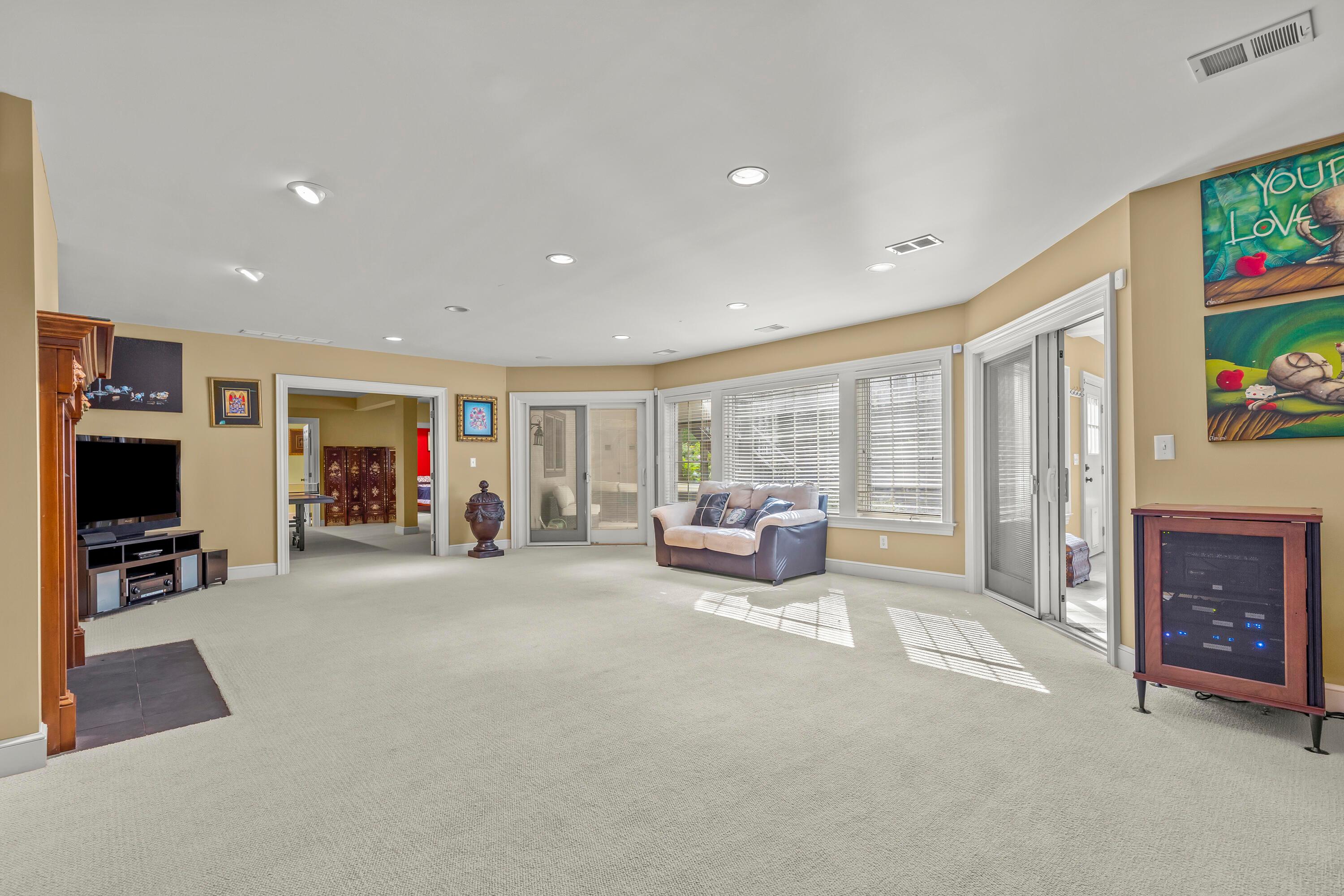 Upper Arlington, Ohio, 43220, United States, 7 Bedrooms Bedrooms, ,7 BathroomsBathrooms,Residential,Active,1748798