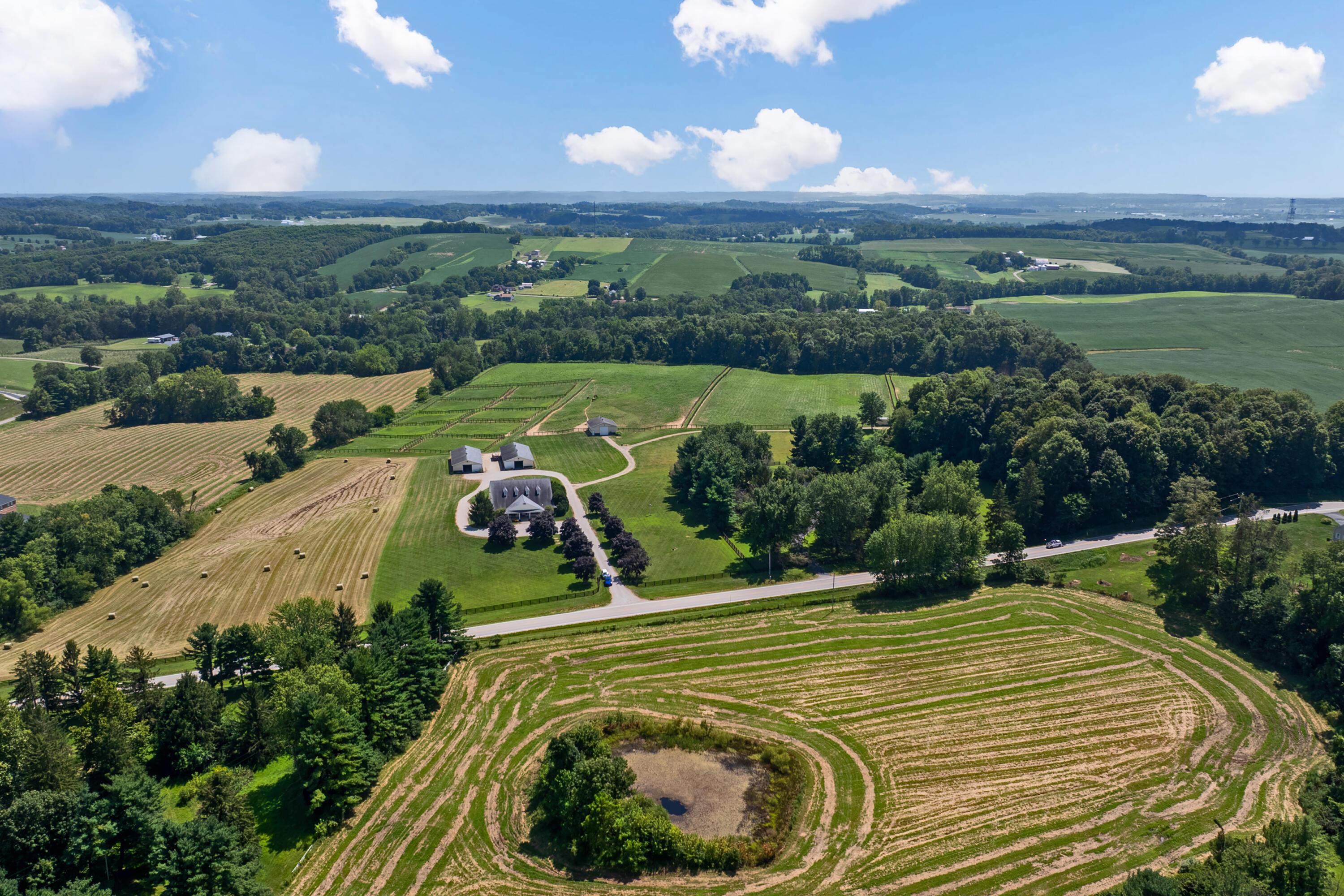 Lancaster, Ohio, 43130, United States, 4 Bedrooms Bedrooms, ,4 BathroomsBathrooms,Residential,Active,1910133