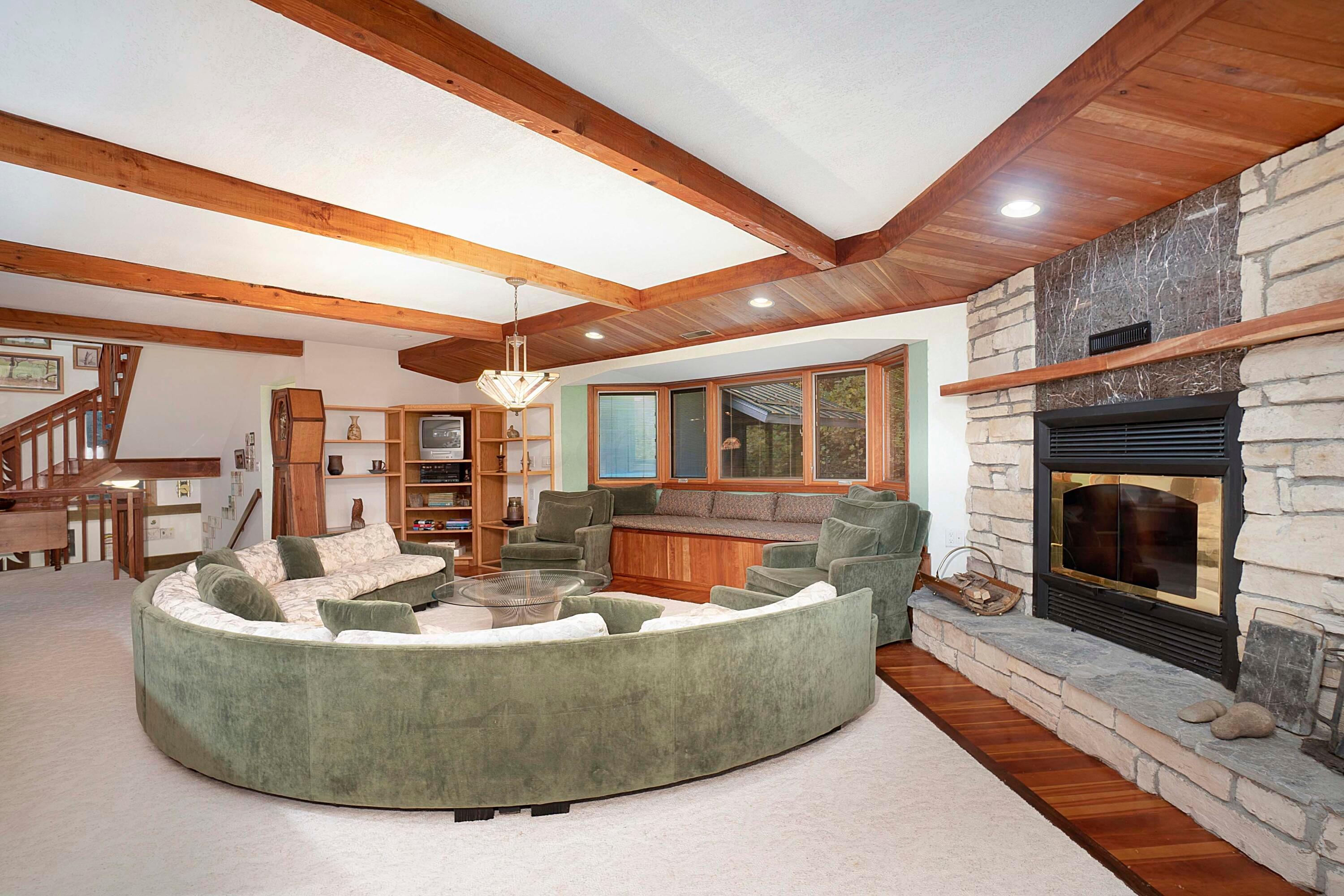 Rockbridge, Ohio, 43149, United States, 3 Bedrooms Bedrooms, ,4 BathroomsBathrooms,Residential,Active,1992551