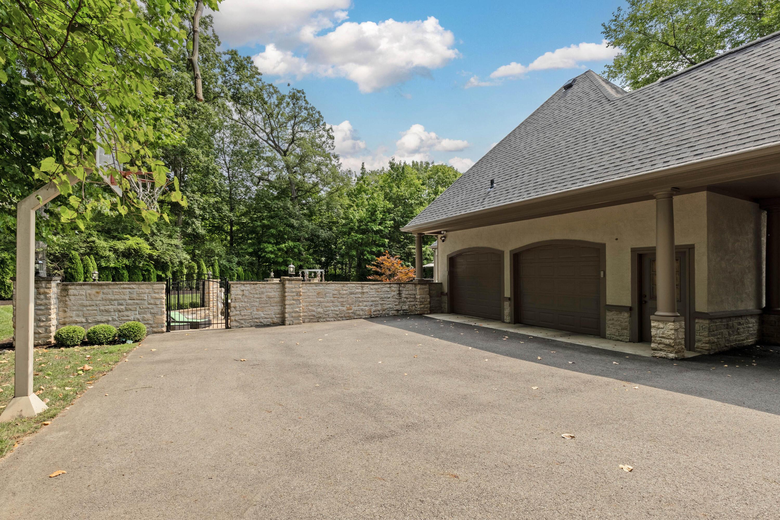 Upper Arlington, Ohio, 43220, United States, 7 Bedrooms Bedrooms, ,7 BathroomsBathrooms,Residential,Active,1748798