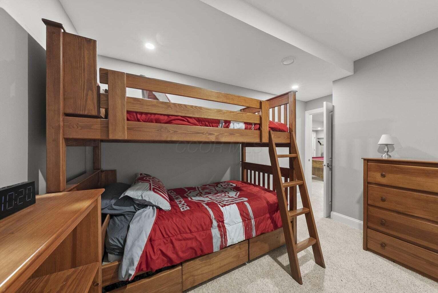 New Albany, Ohio, 43054, United States, 5 Bedrooms Bedrooms, ,5 BathroomsBathrooms,Residential,Active,2007958