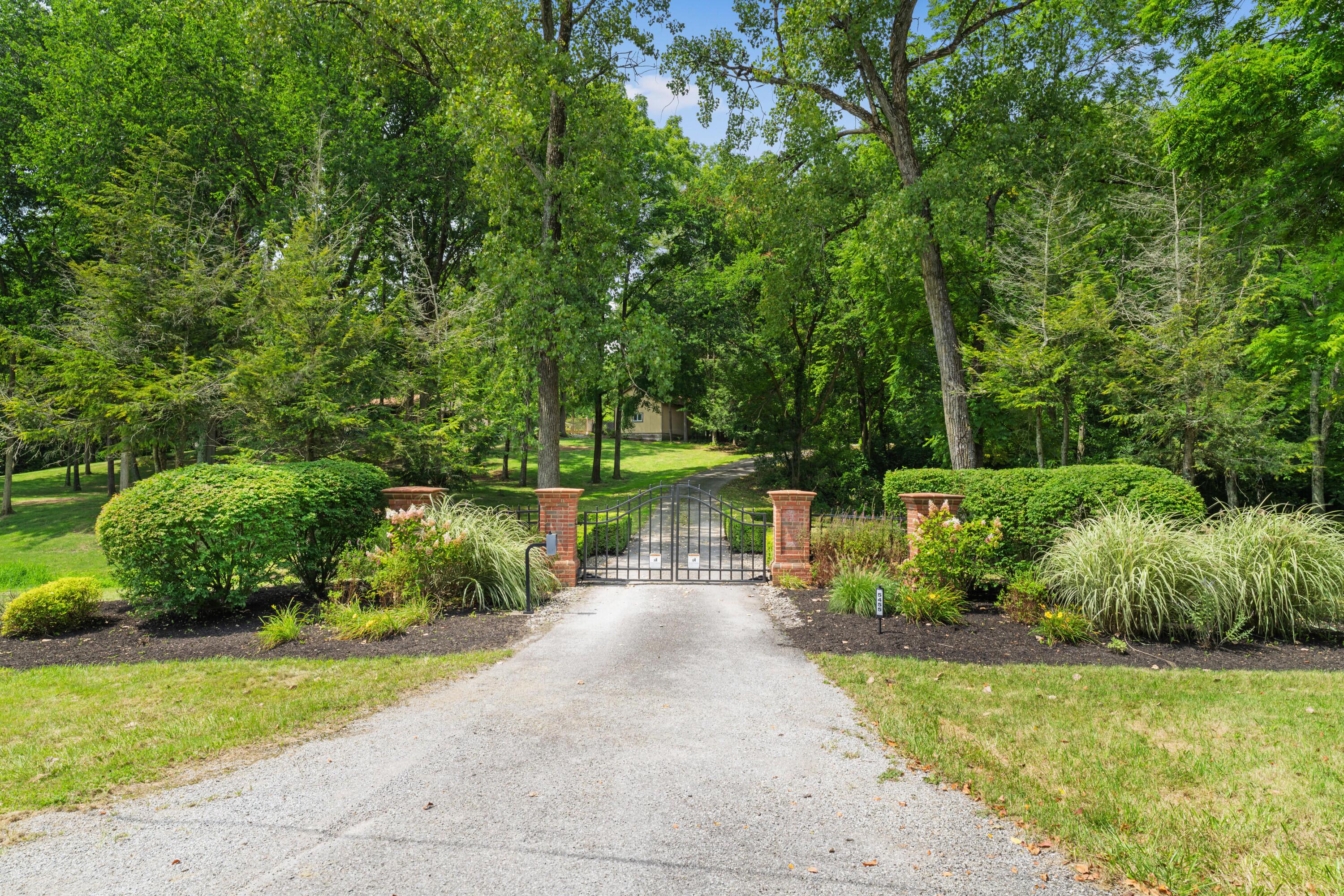 Sunbury, Ohio, 43074, United States, 5 Bedrooms Bedrooms, ,7 BathroomsBathrooms,Residential,Active,1912834