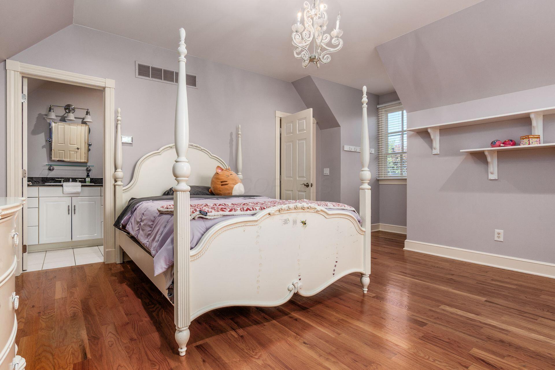 New Albany, Ohio, 43054, United States, 5 Bedrooms Bedrooms, ,6 BathroomsBathrooms,Residential,Active,1944097