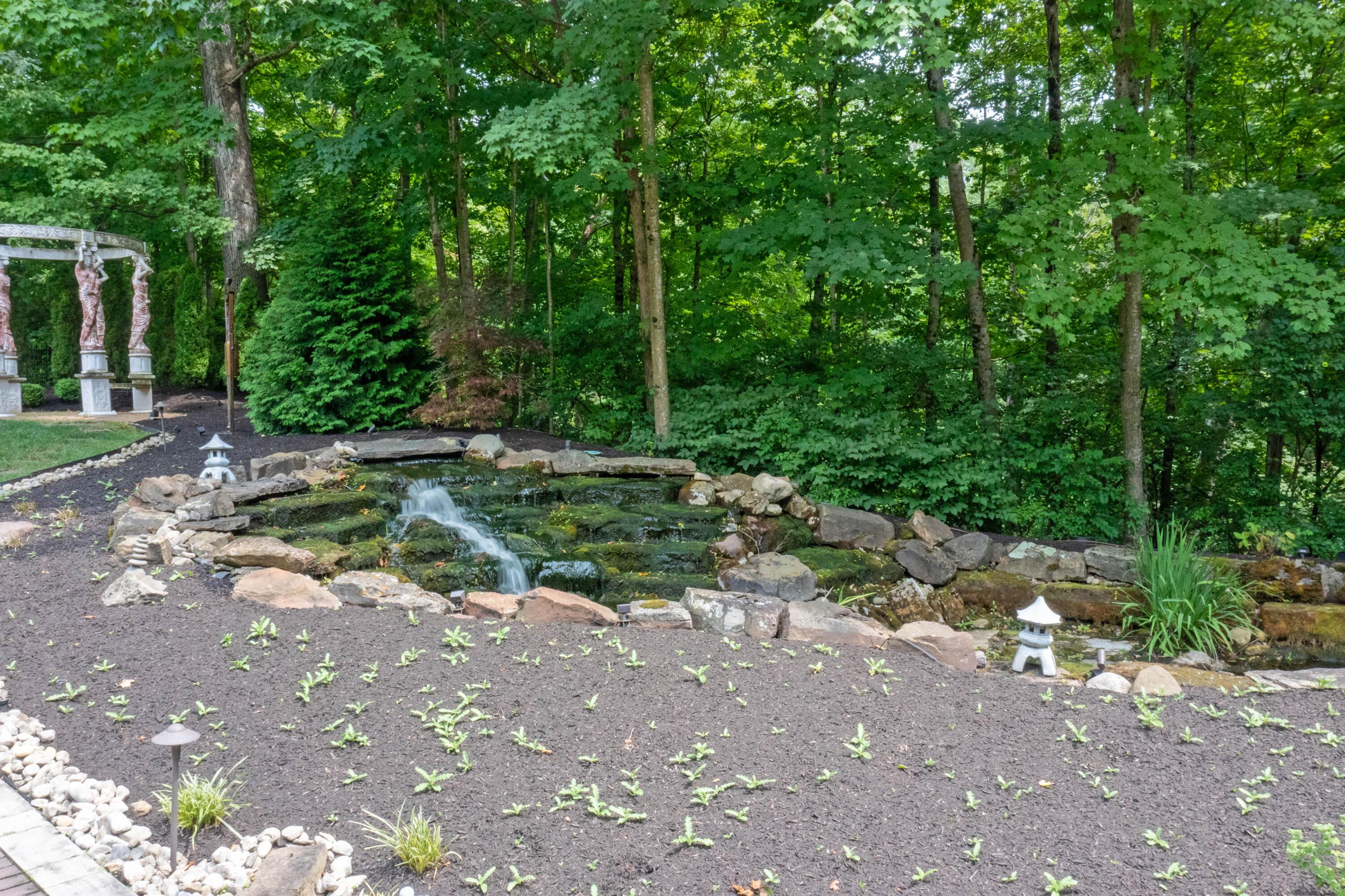 Upper Arlington, Ohio, 43220, United States, 7 Bedrooms Bedrooms, ,7 BathroomsBathrooms,Residential,Active,1748798