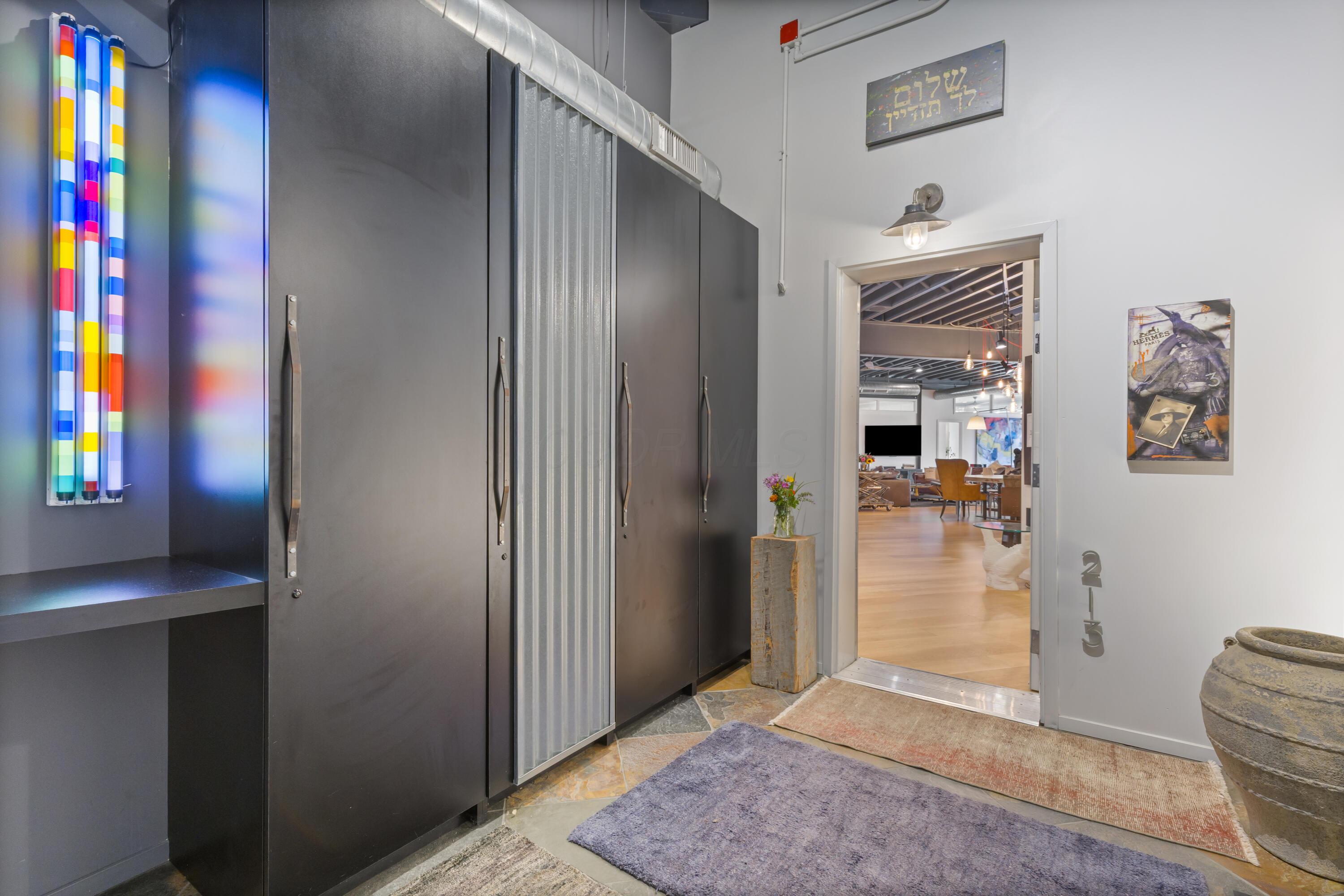 Columbus, Ohio, 43201, United States, 3 Bedrooms Bedrooms, ,5 BathroomsBathrooms,Residential,Active,1894778
