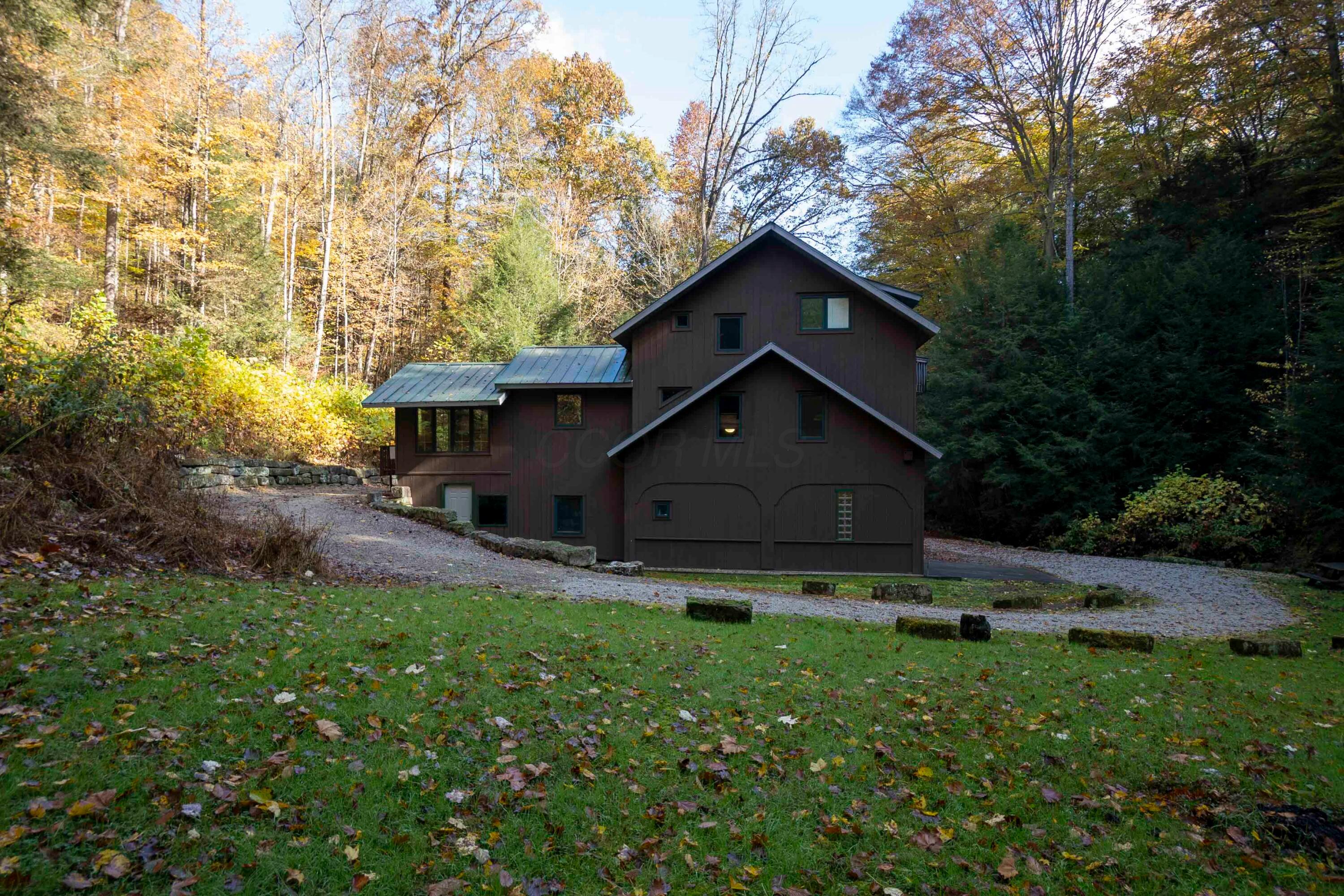 Rockbridge, Ohio, 43149, United States, 3 Bedrooms Bedrooms, ,4 BathroomsBathrooms,Residential,Active,1992551
