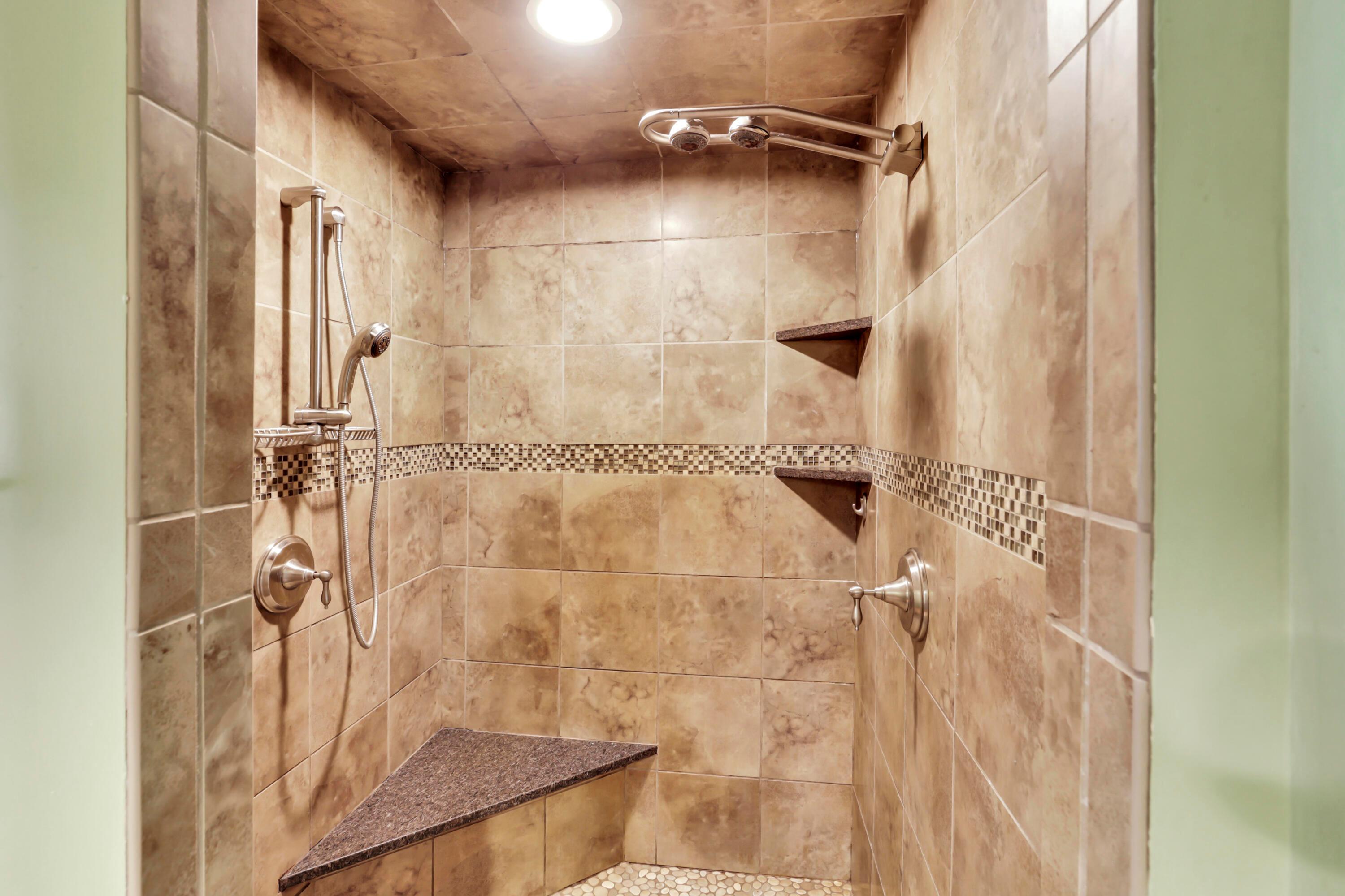 Newark, Ohio, 43055, United States, 5 Bedrooms Bedrooms, ,6 BathroomsBathrooms,Residential,Active,1909629