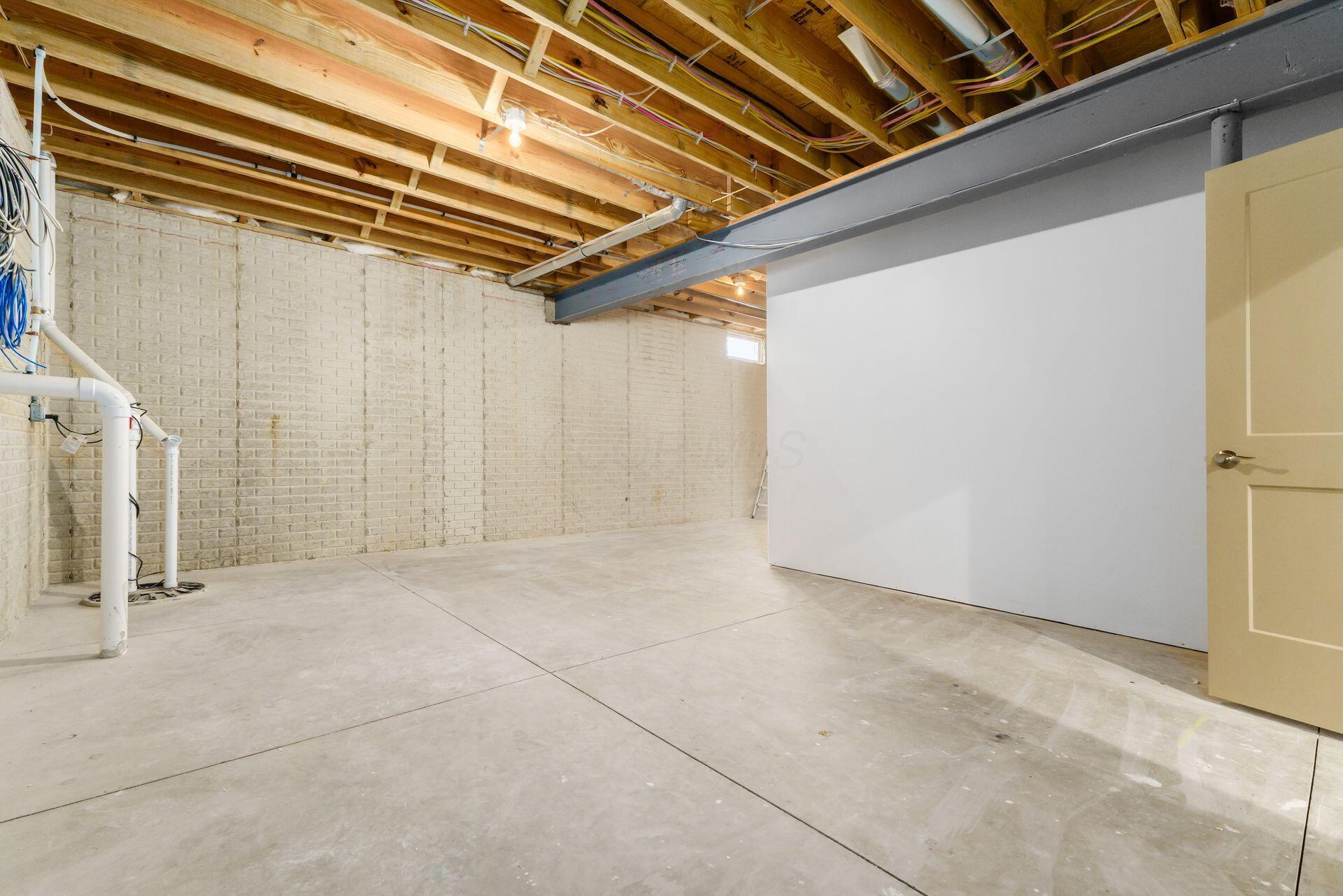 Sunbury, Ohio, 43074, United States, 4 Bedrooms Bedrooms, ,6 BathroomsBathrooms,Residential,Active,2007229