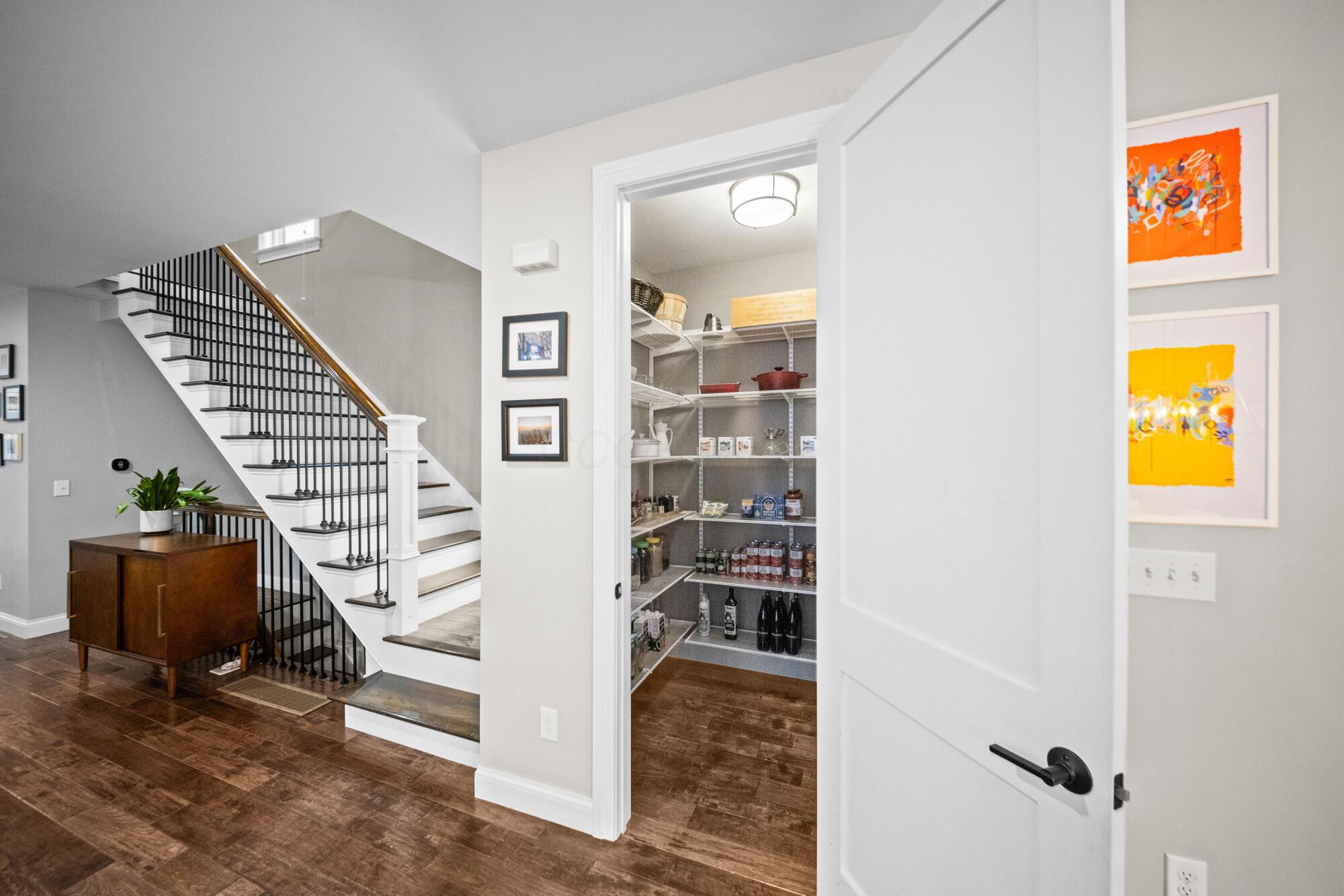 Columbus, Ohio, 43201, United States, 4 Bedrooms Bedrooms, ,4 BathroomsBathrooms,Residential,Active,2008741