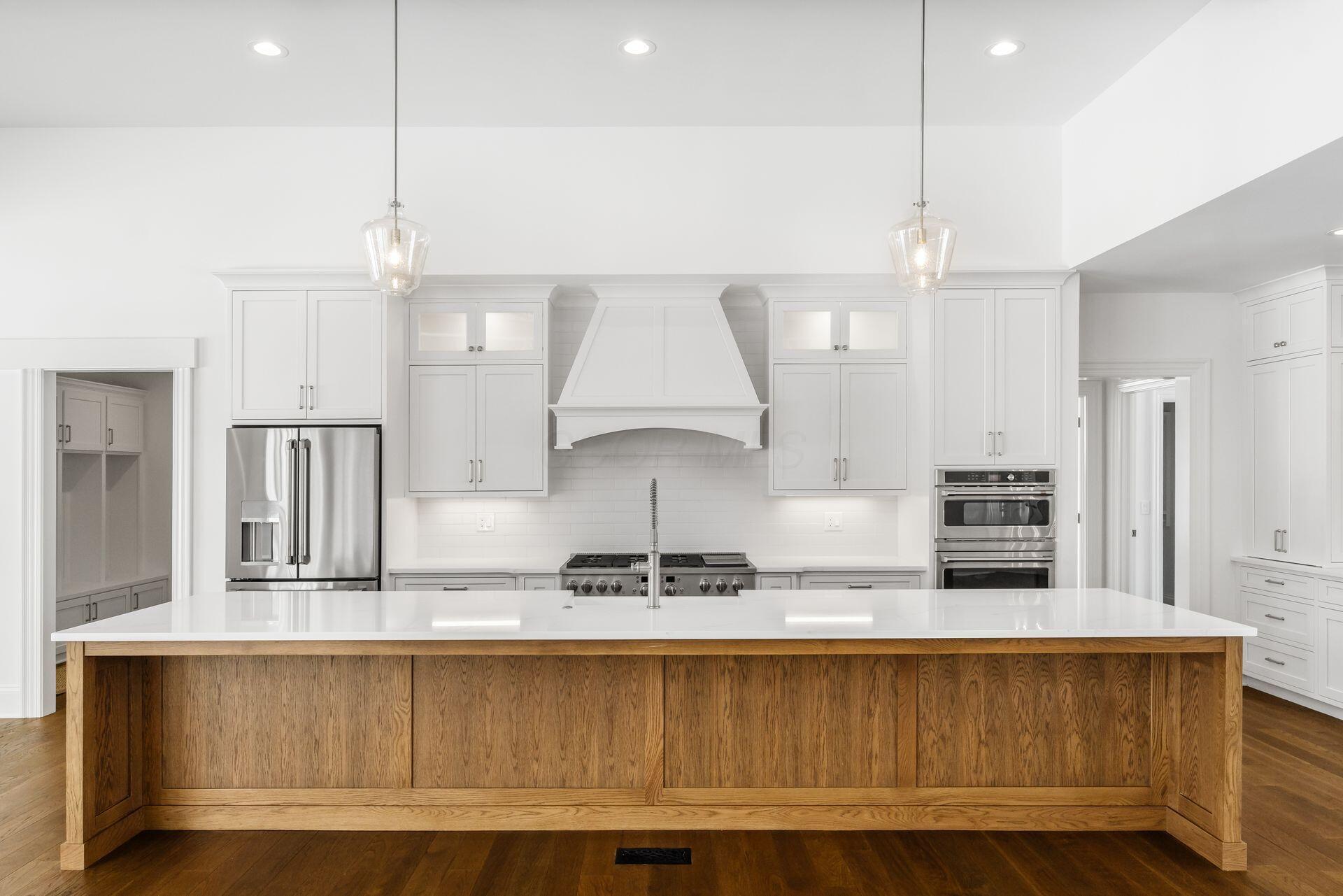 Sunbury, Ohio, 43074, United States, 4 Bedrooms Bedrooms, ,6 BathroomsBathrooms,Residential,Active,2007229