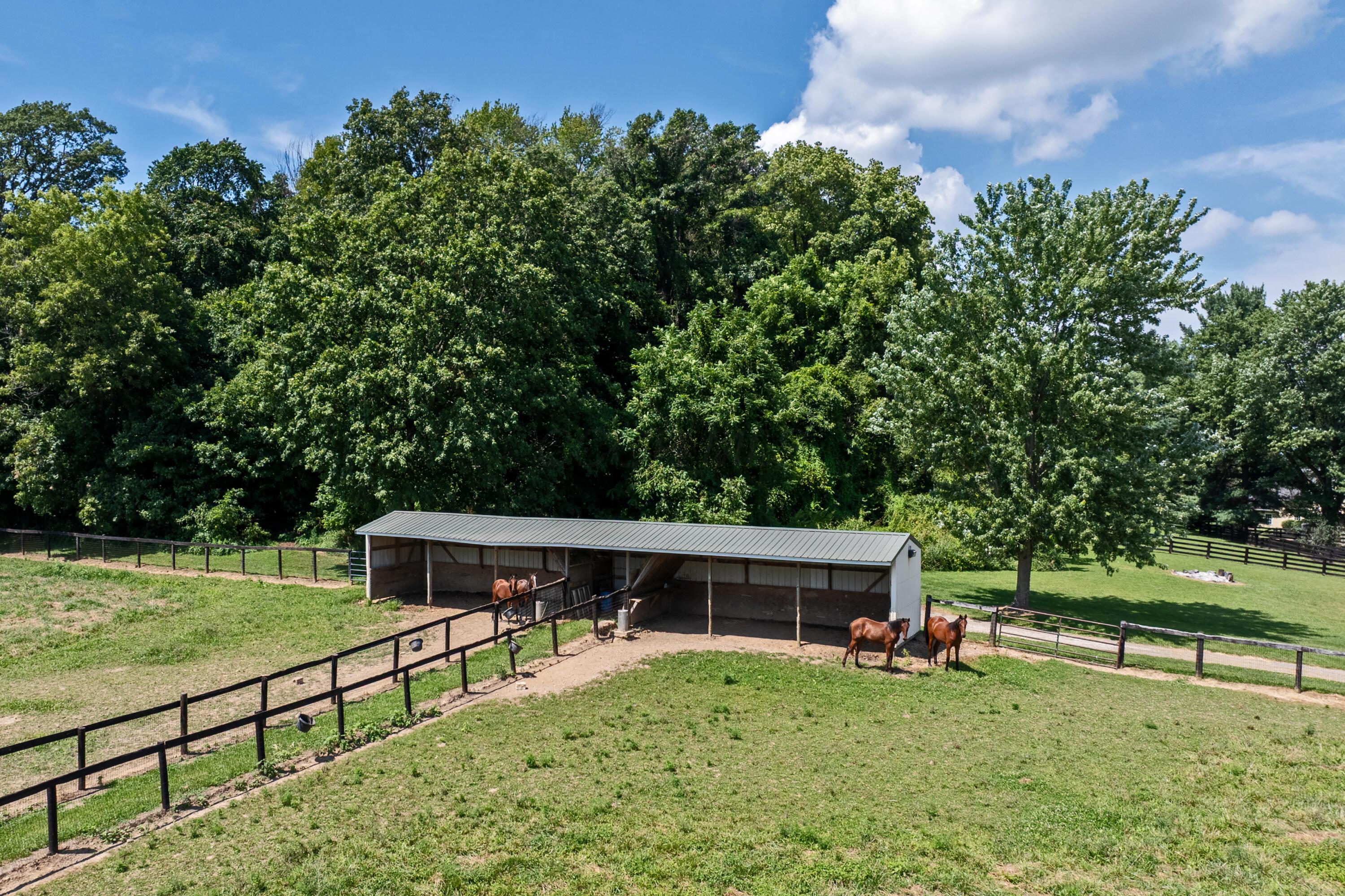 Lancaster, Ohio, 43130, United States, 4 Bedrooms Bedrooms, ,4 BathroomsBathrooms,Residential,Active,1910133