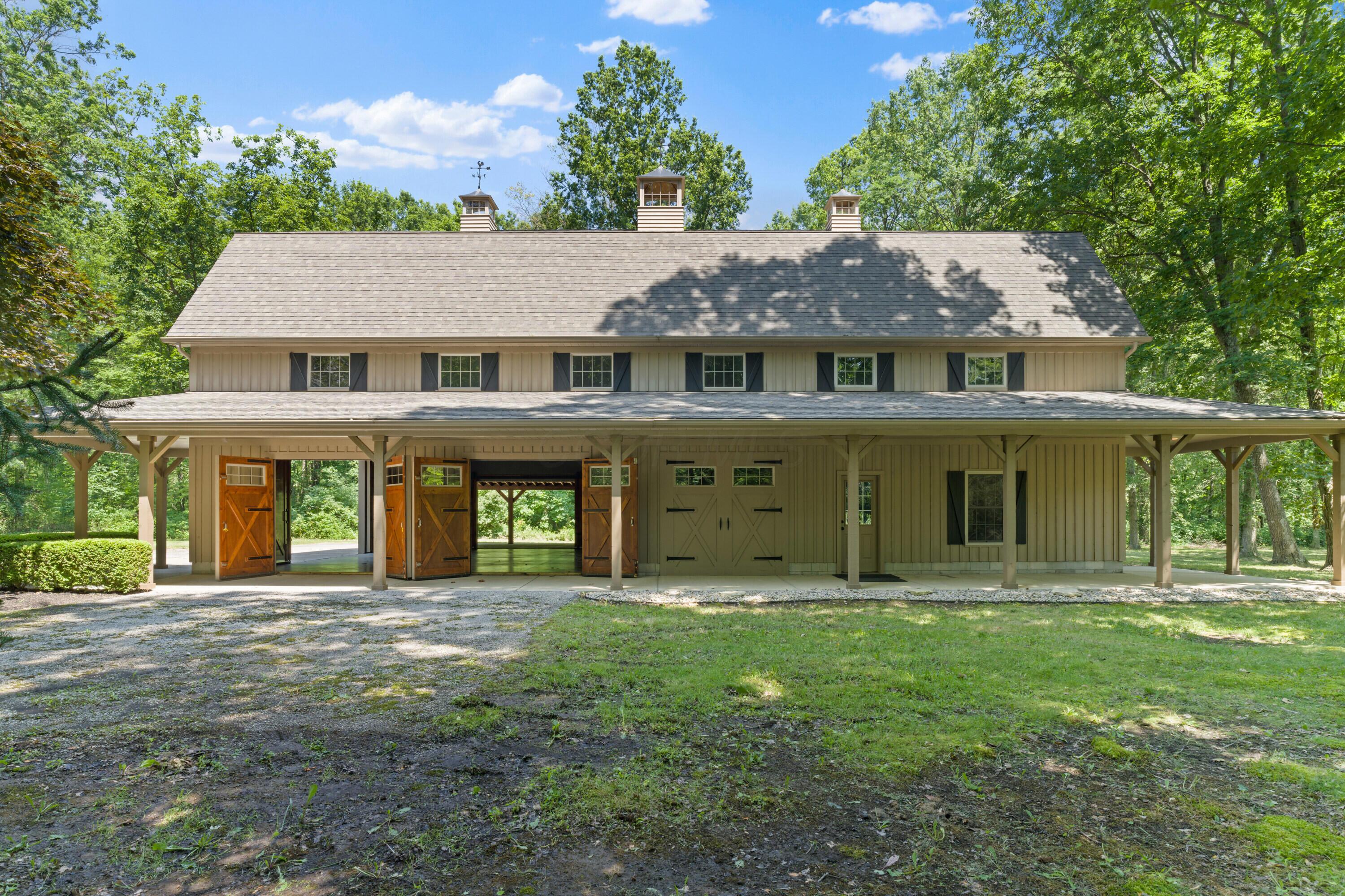 Sunbury, Ohio, 43074, United States, 5 Bedrooms Bedrooms, ,7 BathroomsBathrooms,Residential,Active,1912834