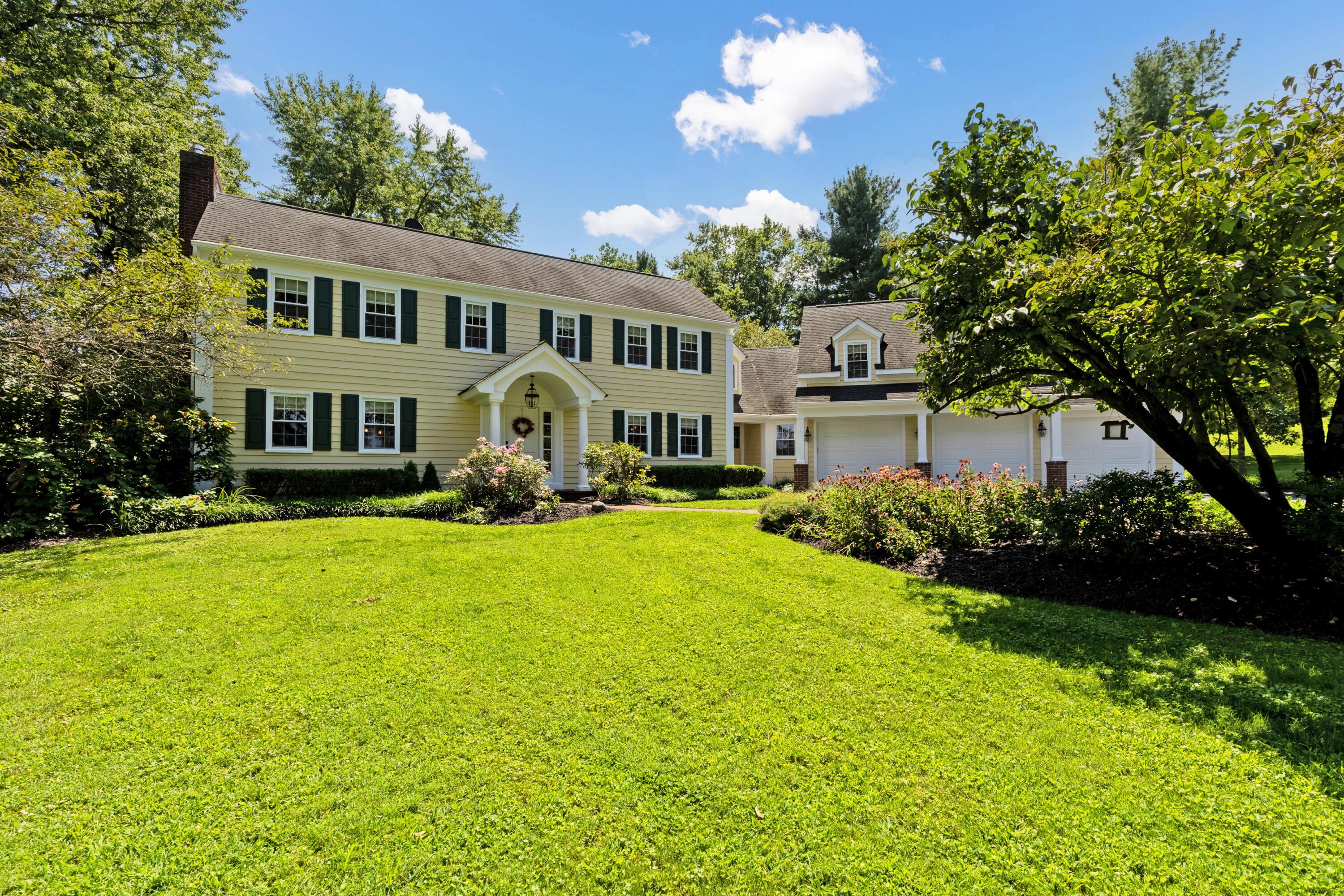 Lancaster, Ohio, 43130, United States, 4 Bedrooms Bedrooms, ,4 BathroomsBathrooms,Residential,Active,1910133