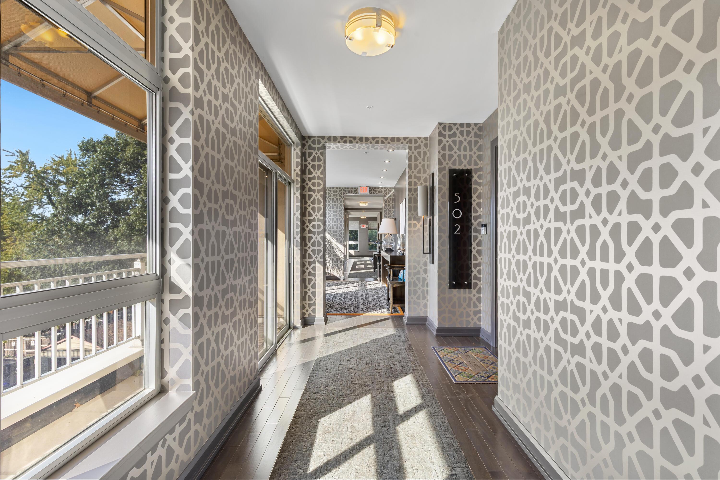 Columbus, Ohio, 43215, United States, 3 Bedrooms Bedrooms, ,4 BathroomsBathrooms,Residential,Active,1954011