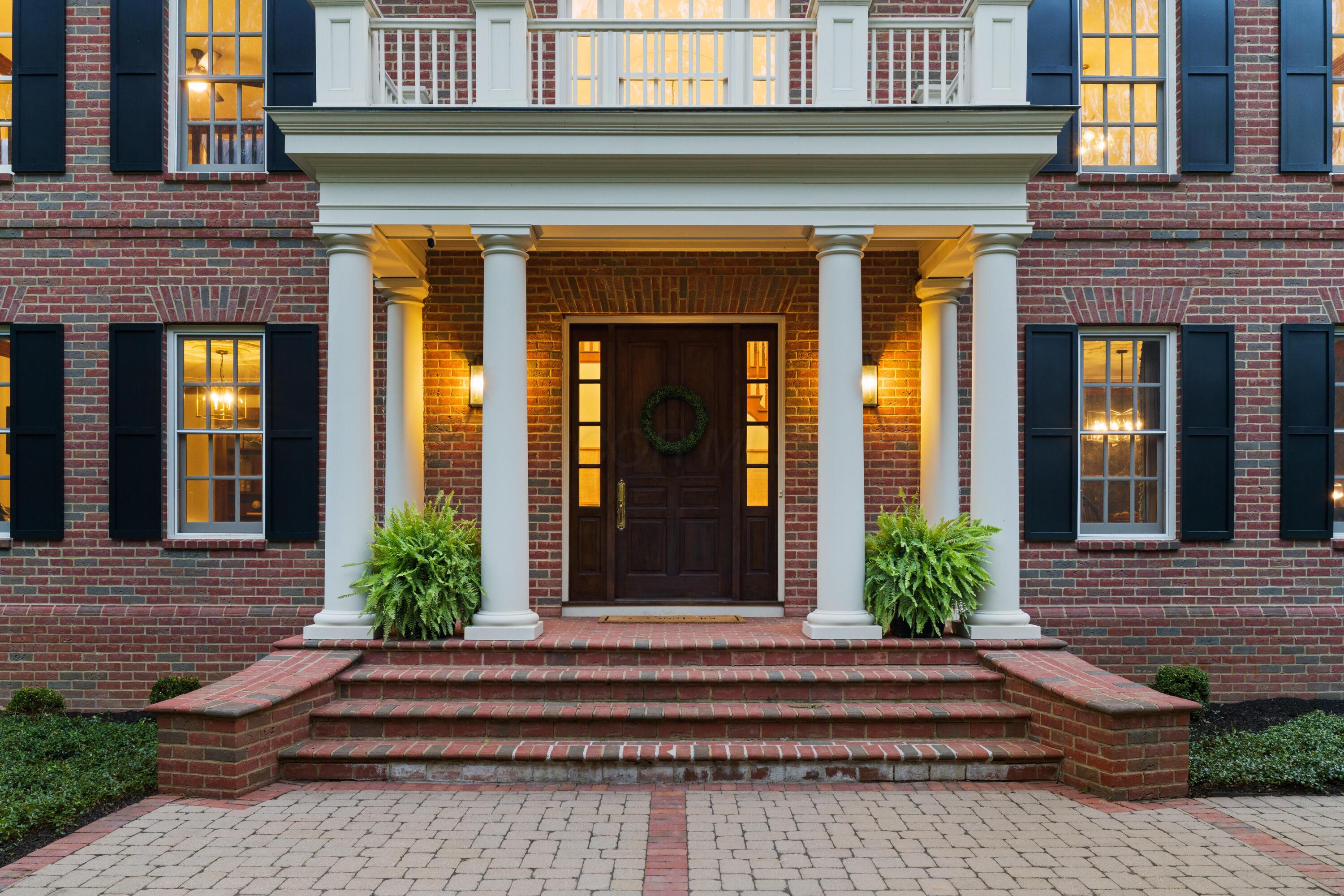 Sunbury, Ohio, 43074, United States, 5 Bedrooms Bedrooms, ,7 BathroomsBathrooms,Residential,Active,1912834