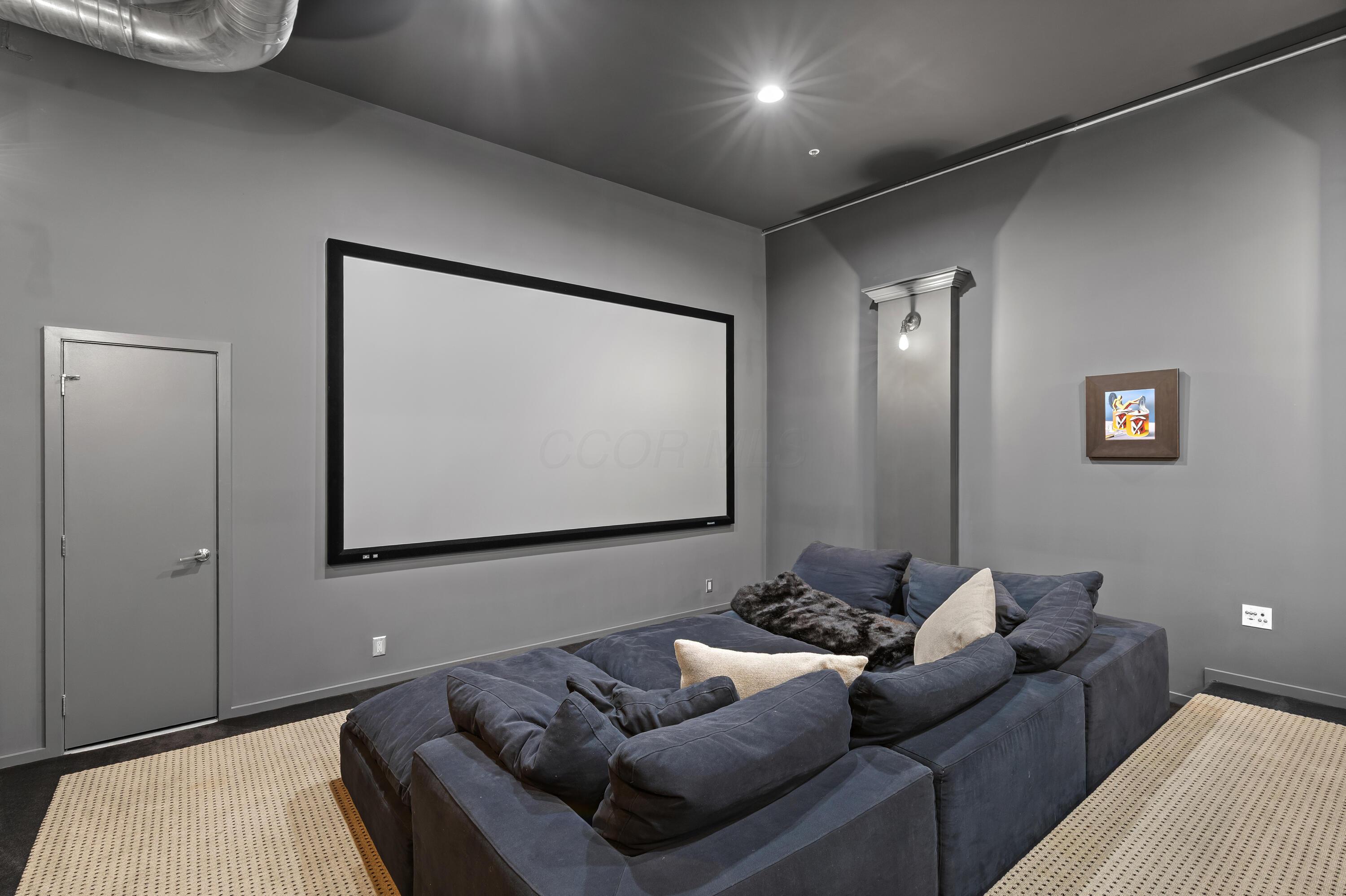Columbus, Ohio, 43201, United States, 3 Bedrooms Bedrooms, ,5 BathroomsBathrooms,Residential,Active,1894778