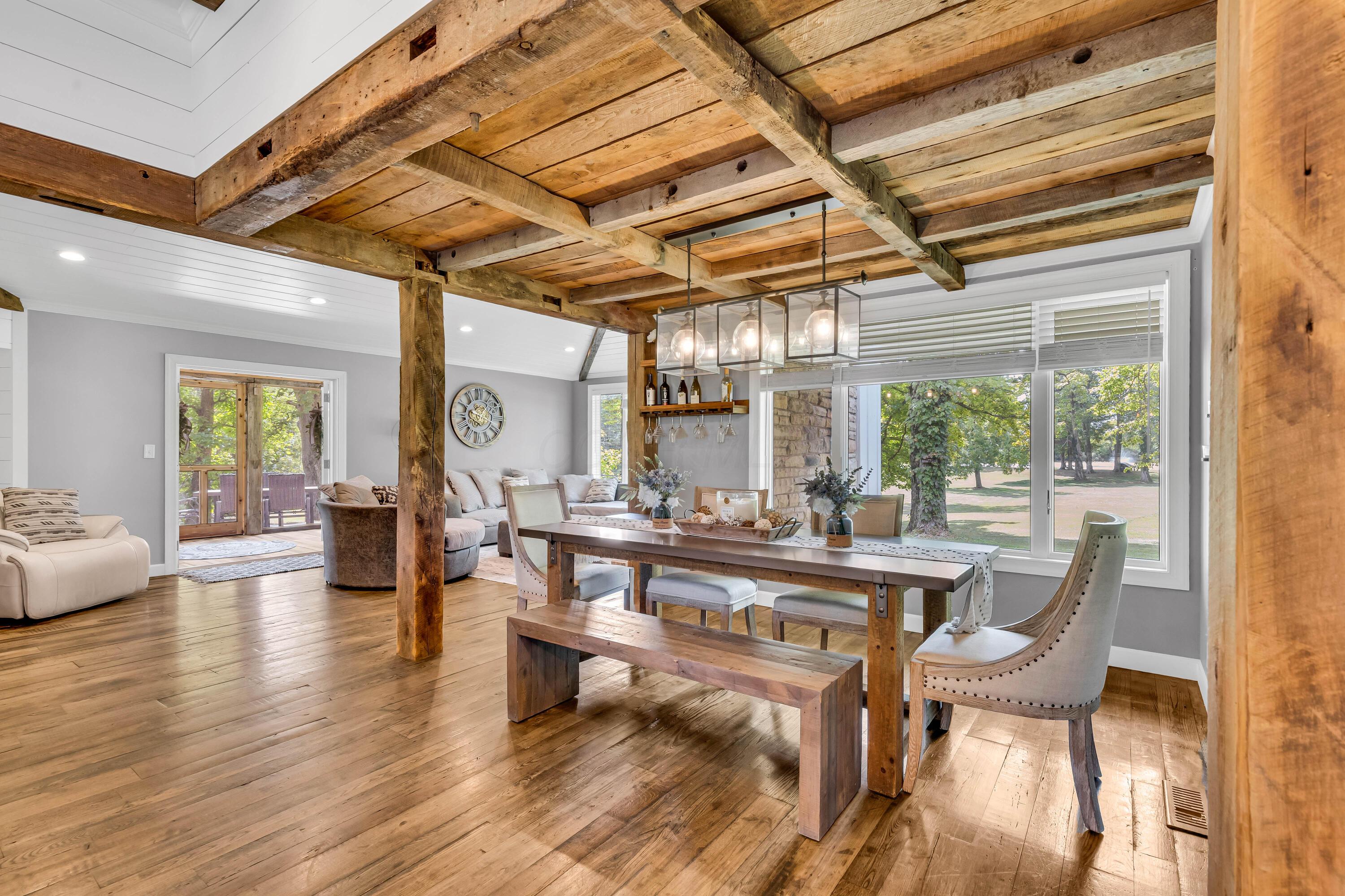 Centerburg, Ohio, 43011, United States, 5 Bedrooms Bedrooms, ,5 BathroomsBathrooms,Residential,Active,1999913