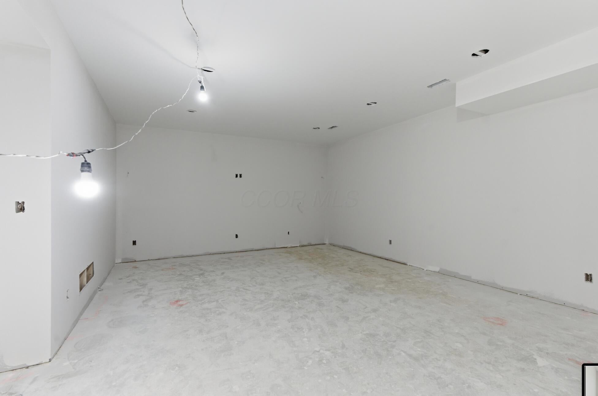 Lewis Center, Ohio, 43035, United States, 5 Bedrooms Bedrooms, ,4 BathroomsBathrooms,Residential,Active,1879996