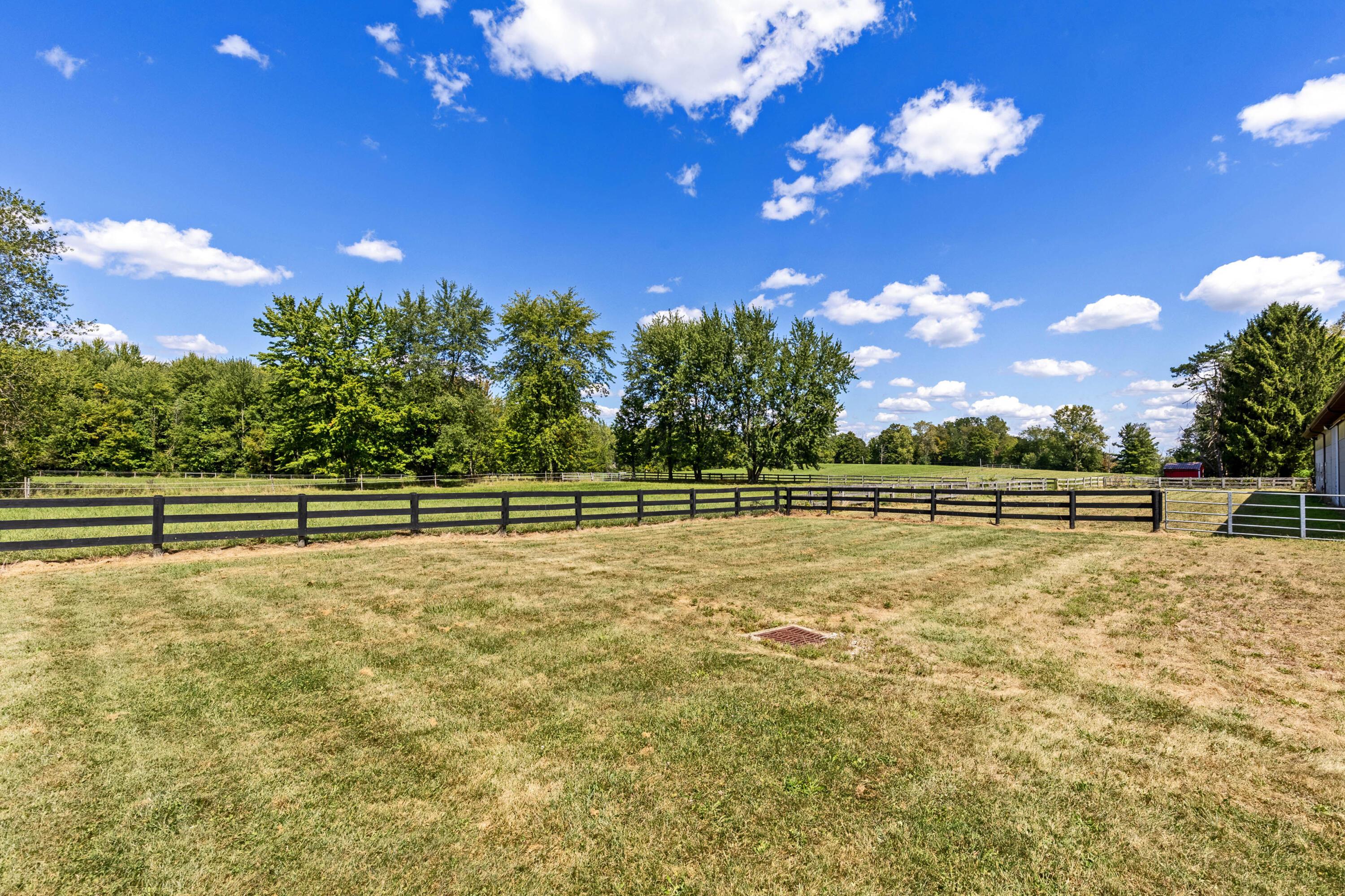 Centerburg, Ohio, 43011, United States, 5 Bedrooms Bedrooms, ,5 BathroomsBathrooms,Residential,Active,1934755
