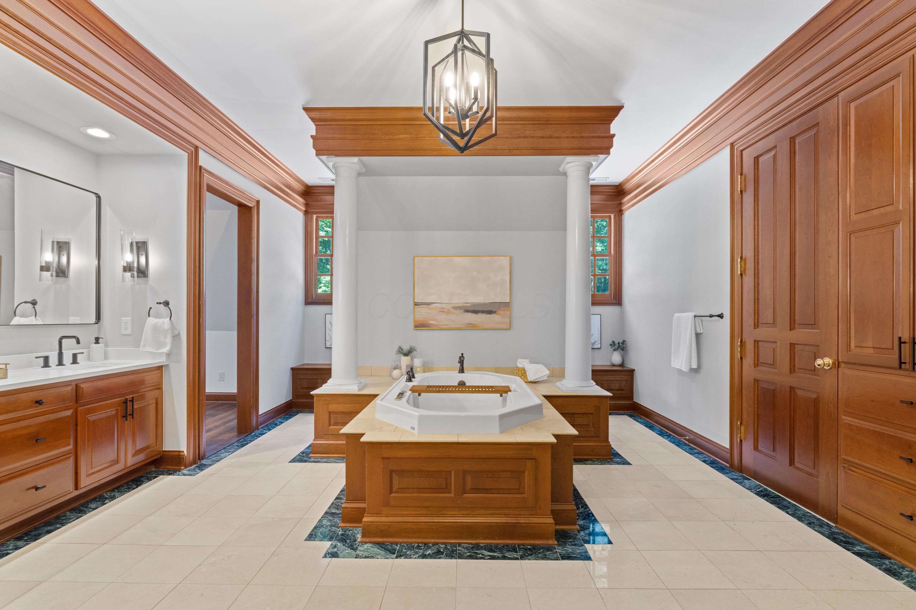 Sunbury, Ohio, 43074, United States, 5 Bedrooms Bedrooms, ,7 BathroomsBathrooms,Residential,Active,1912834