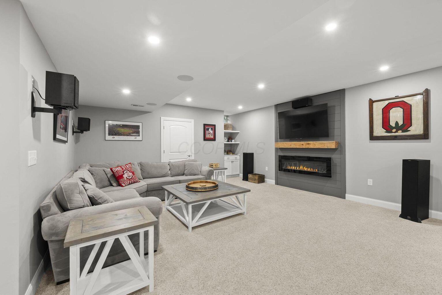 New Albany, Ohio, 43054, United States, 5 Bedrooms Bedrooms, ,5 BathroomsBathrooms,Residential,Active,2007958