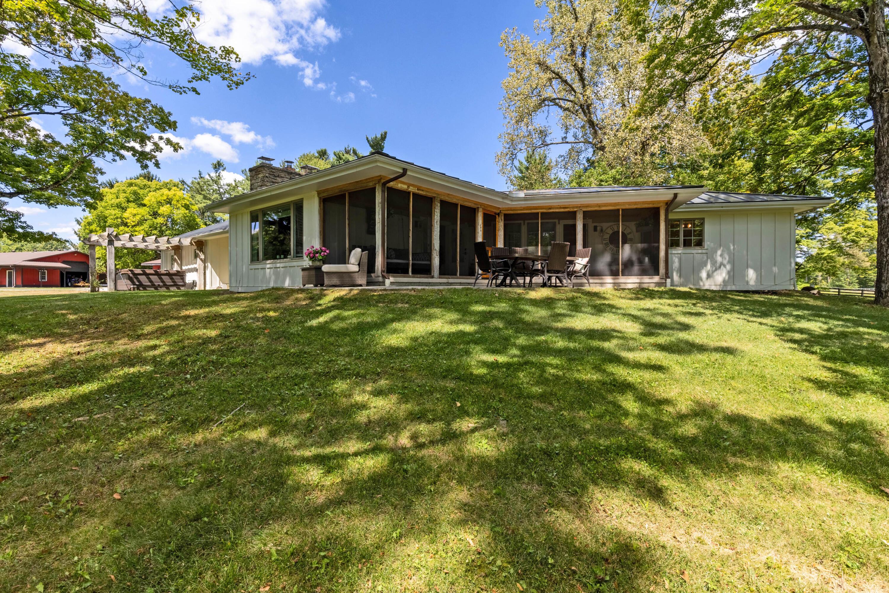 Centerburg, Ohio, 43011, United States, 5 Bedrooms Bedrooms, ,5 BathroomsBathrooms,Residential,Active,1999913