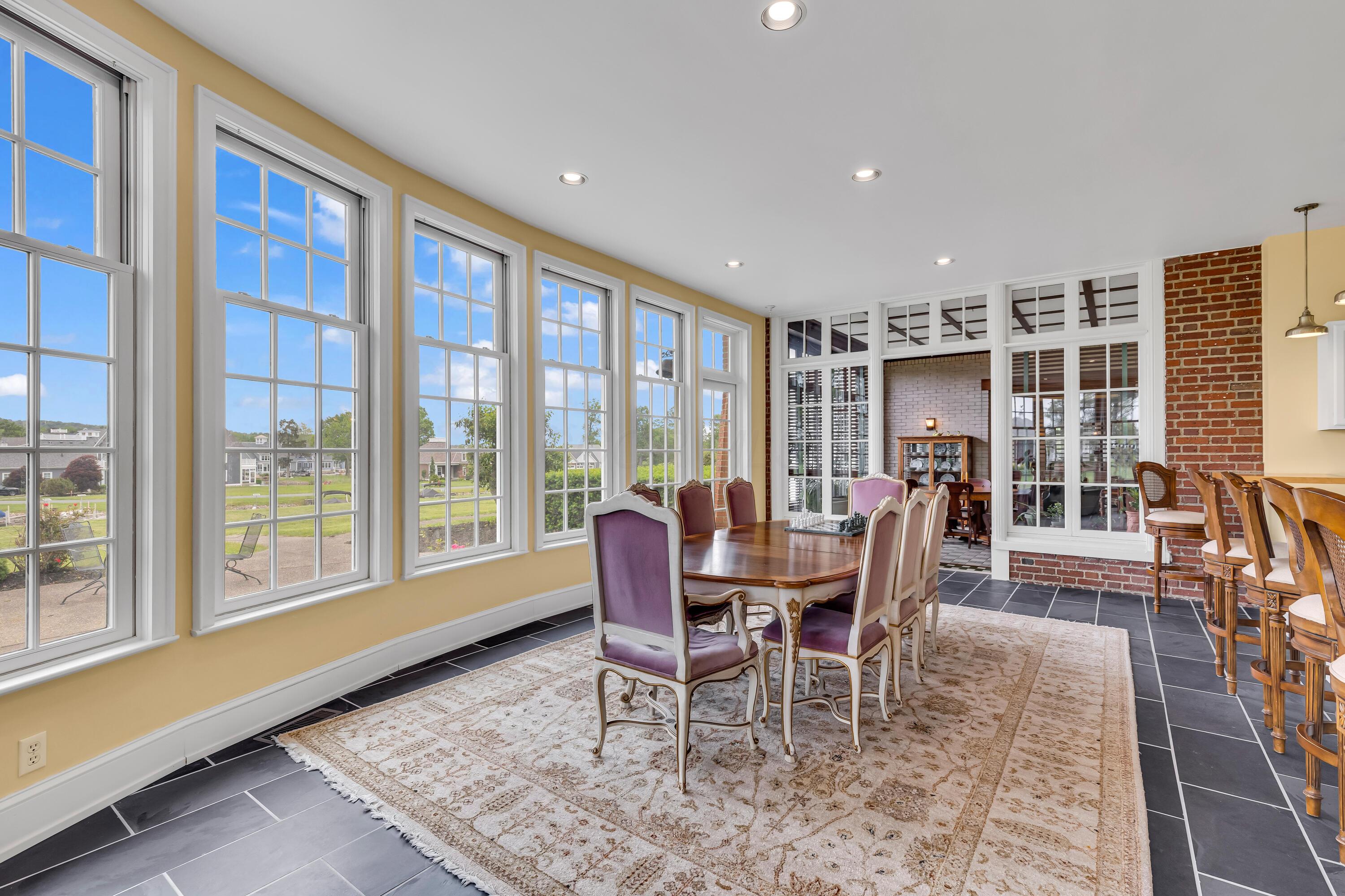 Thornville, Ohio, 43076, United States, 9 Bedrooms Bedrooms, ,7 BathroomsBathrooms,Residential,Active,1821951